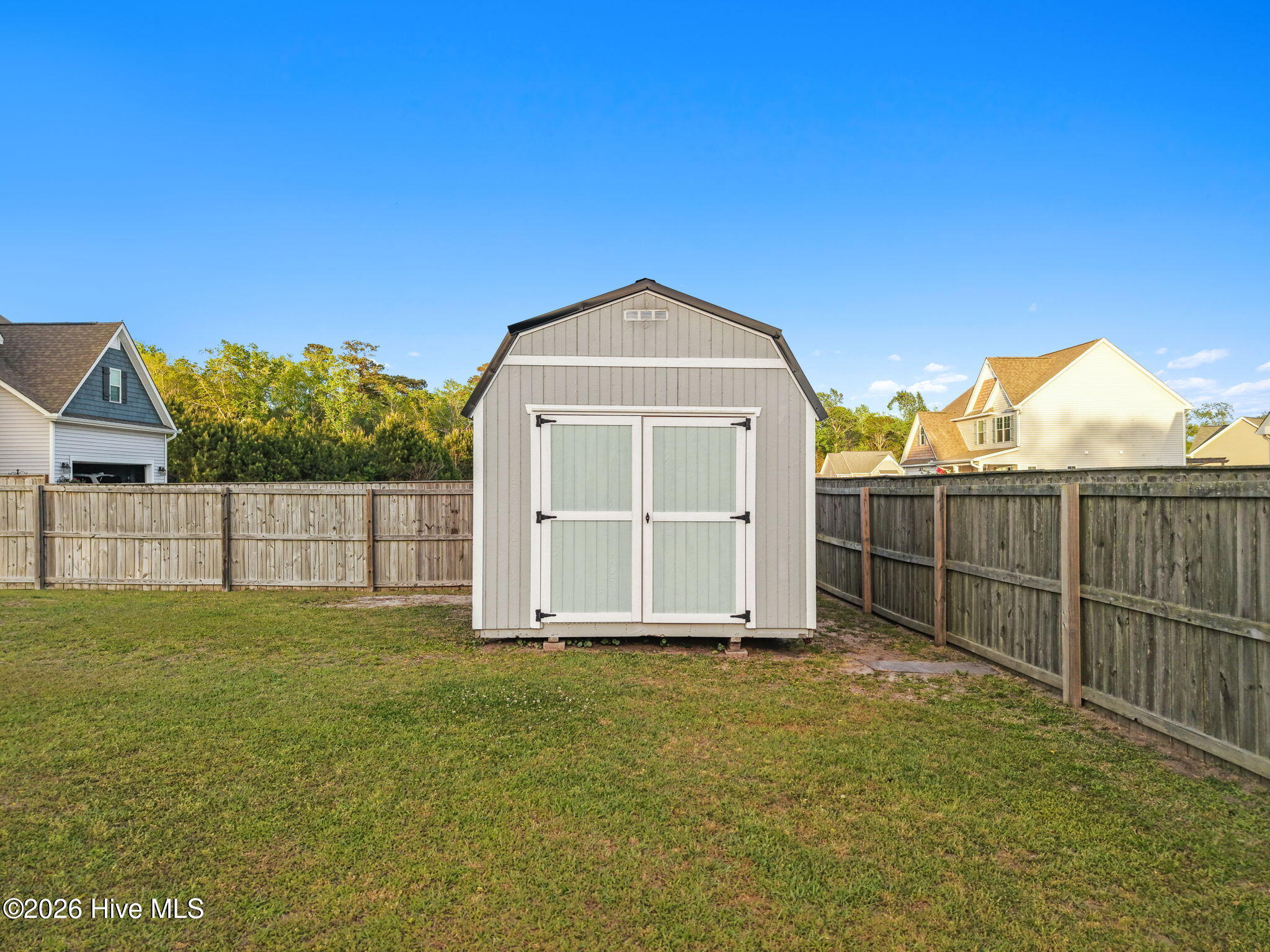 100564954 | Photo 46