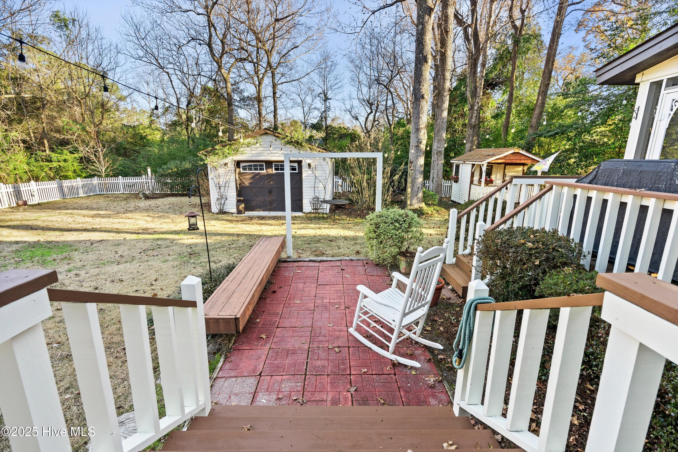 100548046 | Photo 43