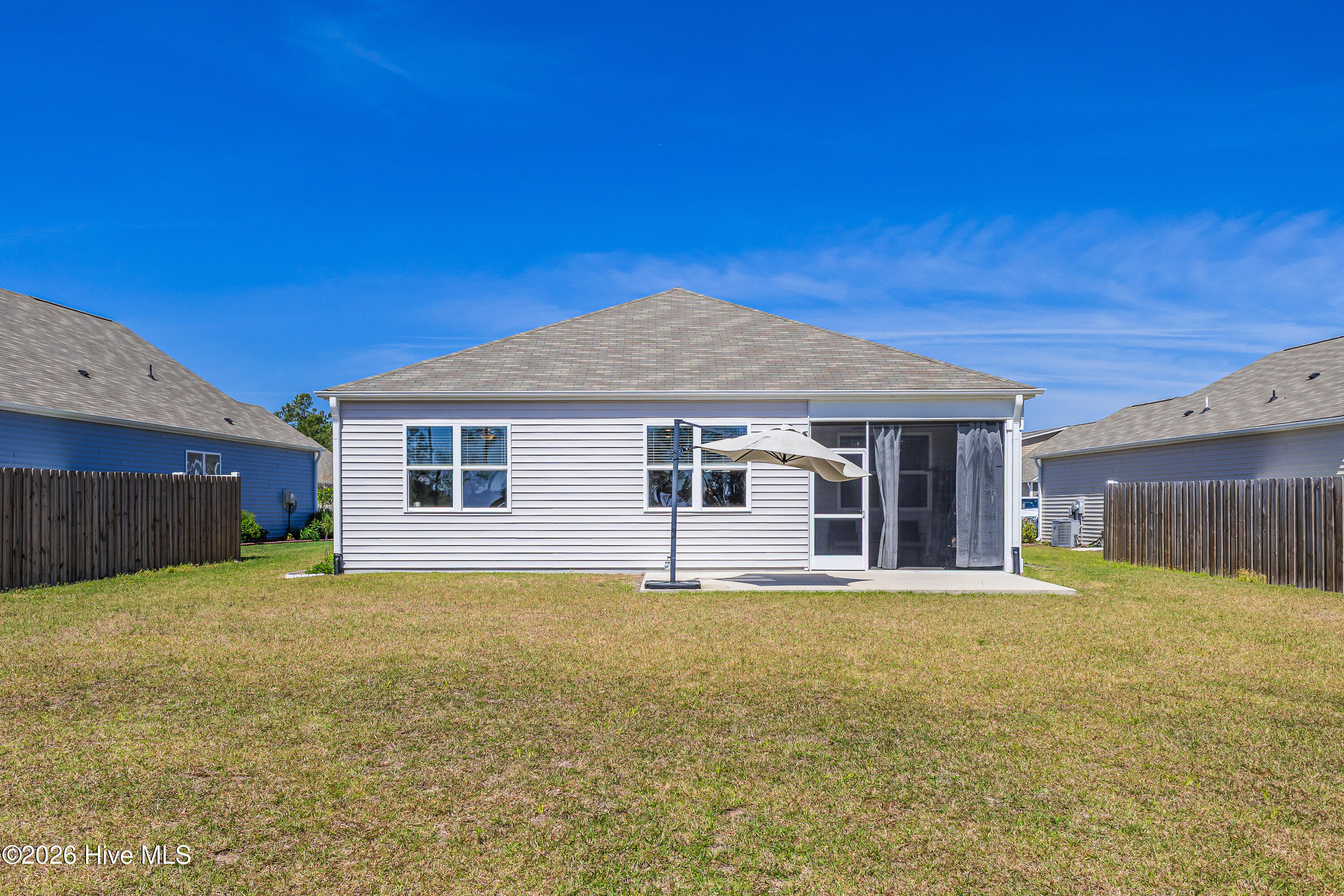 100566336 | Photo 35