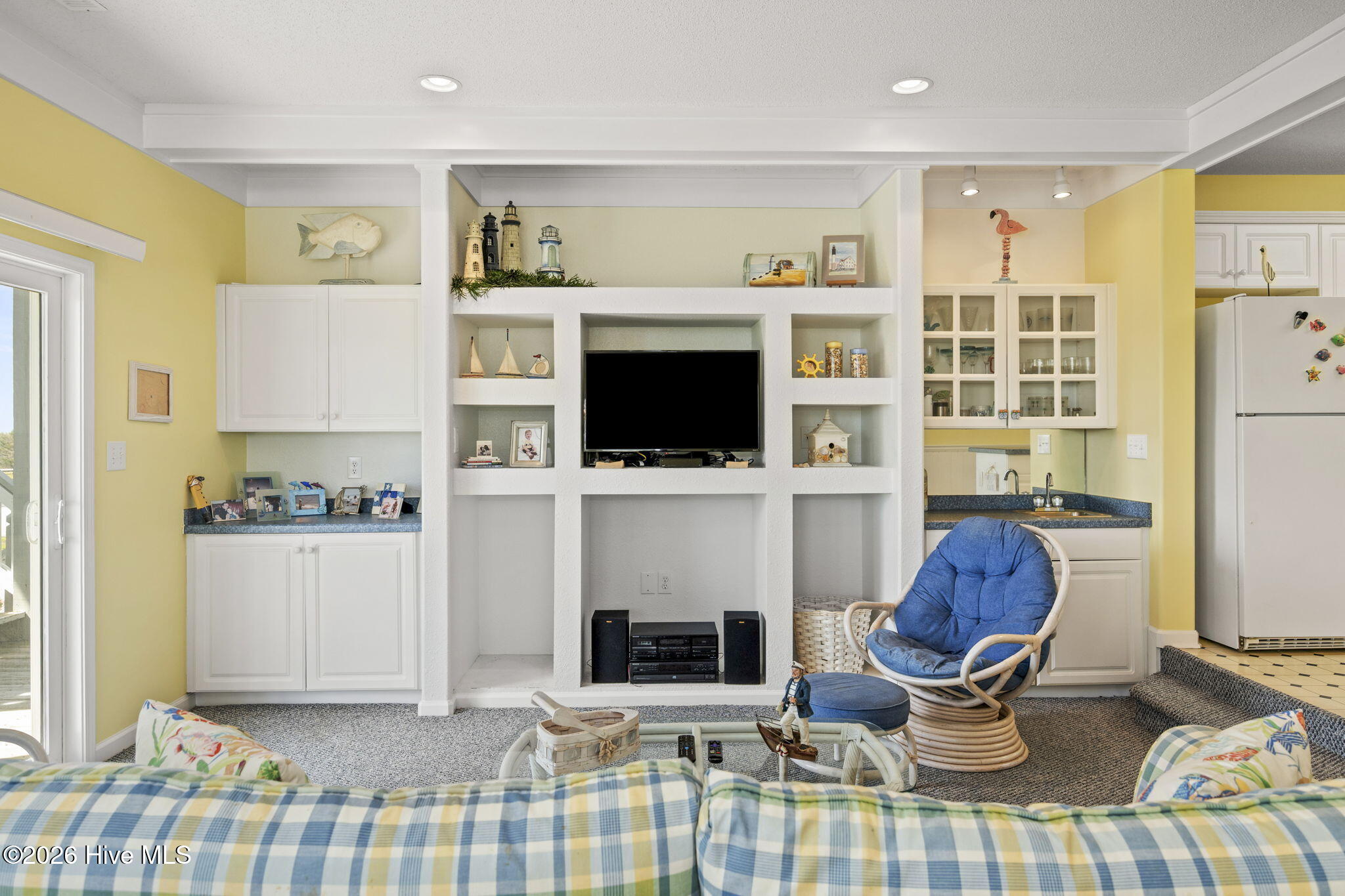 100566433 | Photo 11