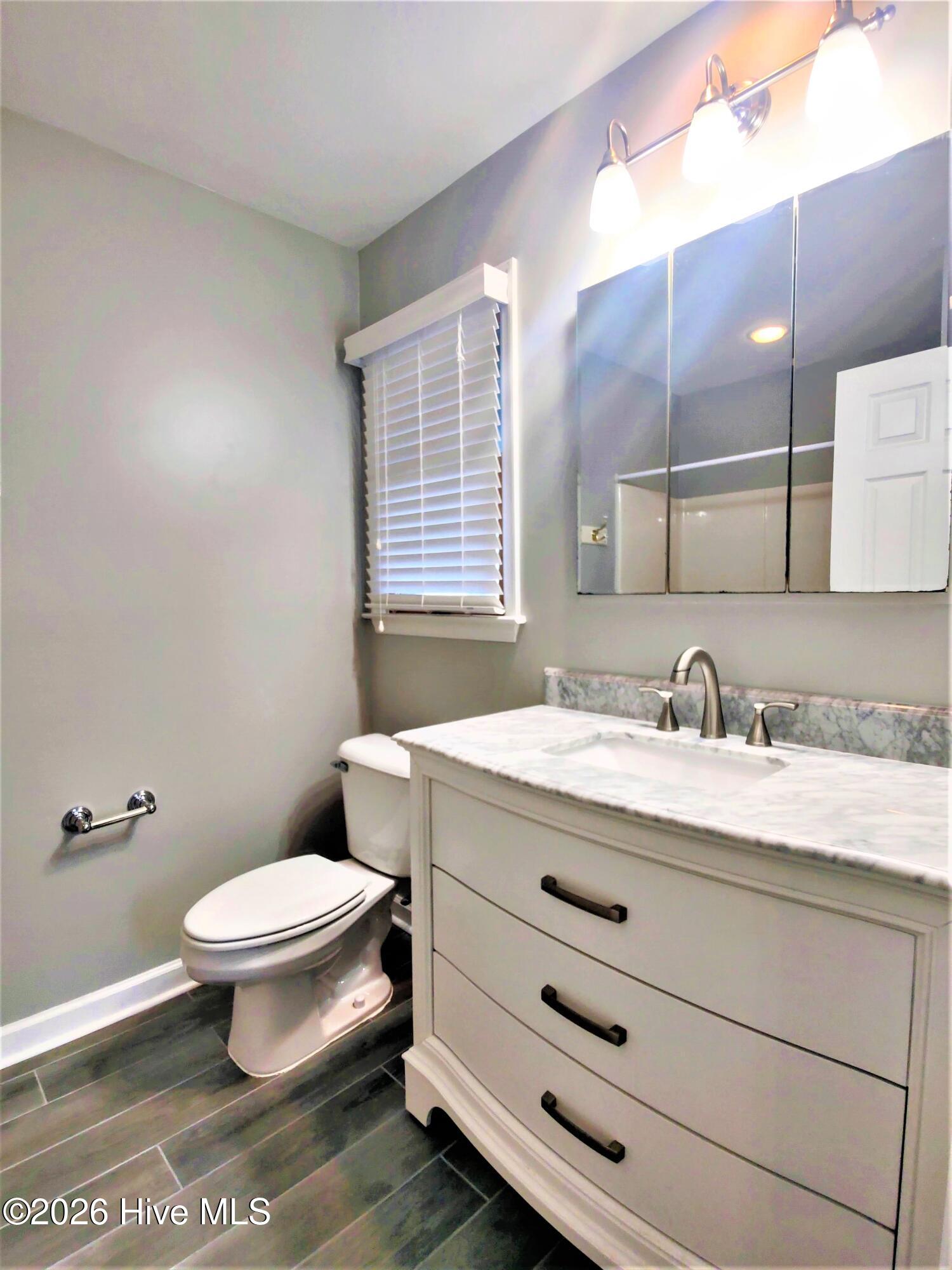 100553639 | Photo 19