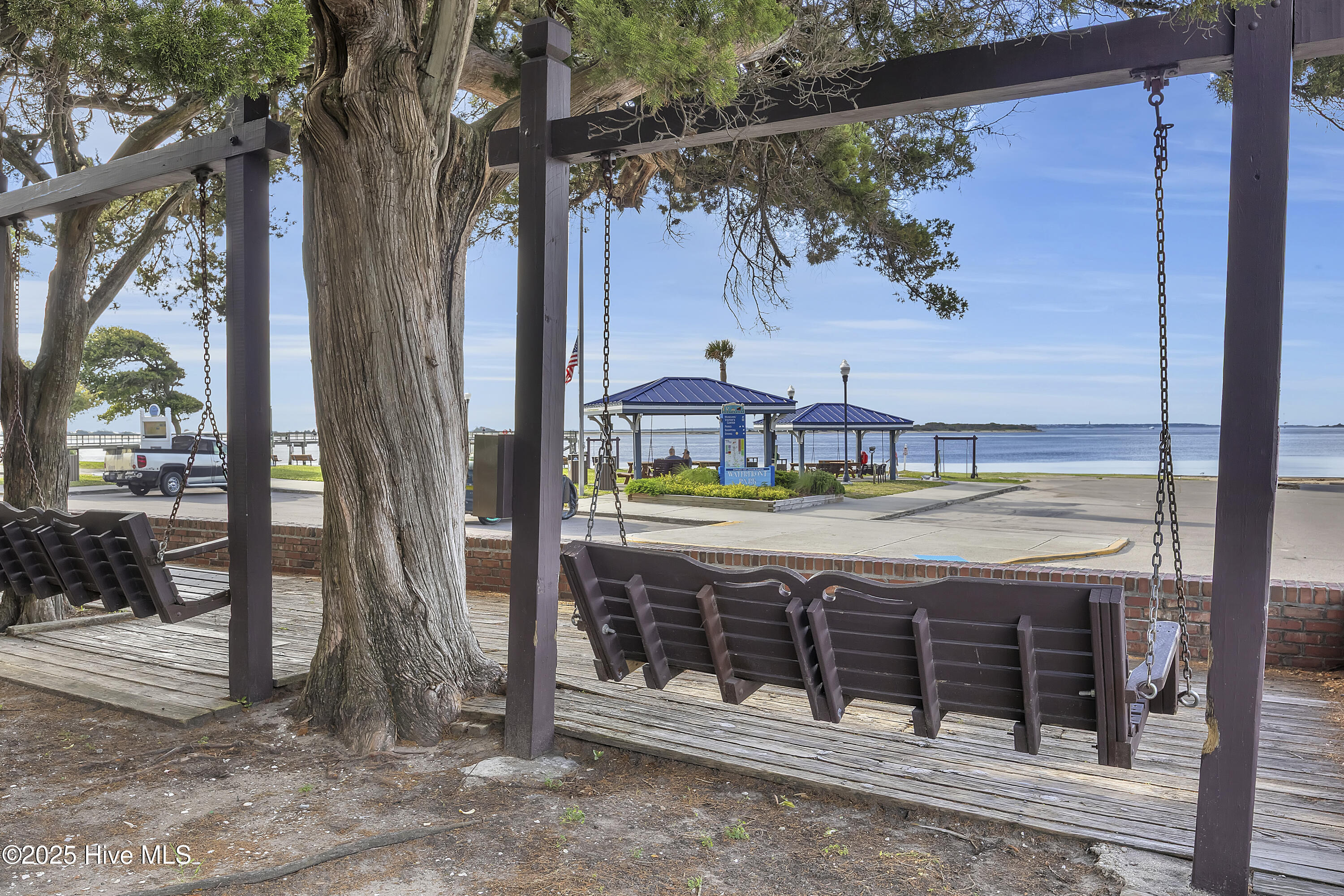 100533746 | Photo 54