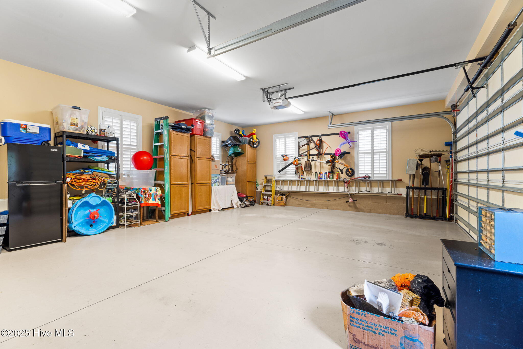 100508421 | Photo 75