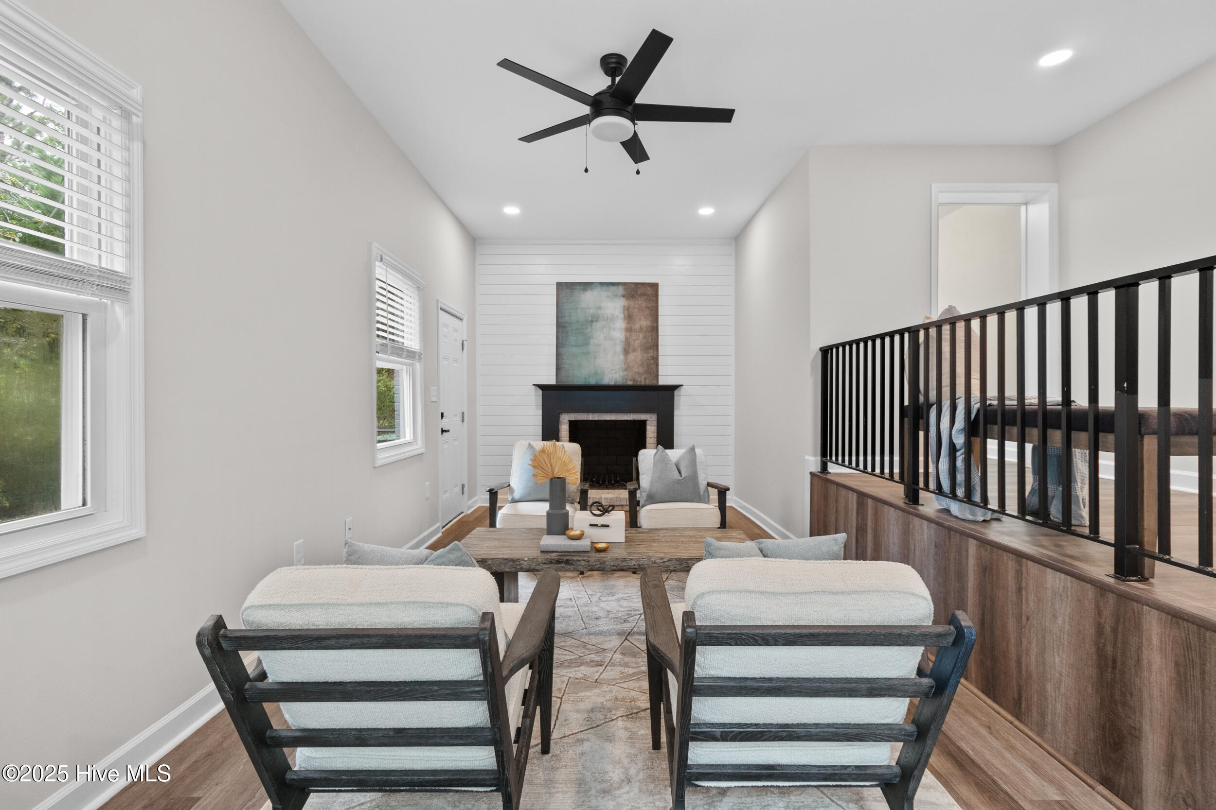 100534171 | Photo 27