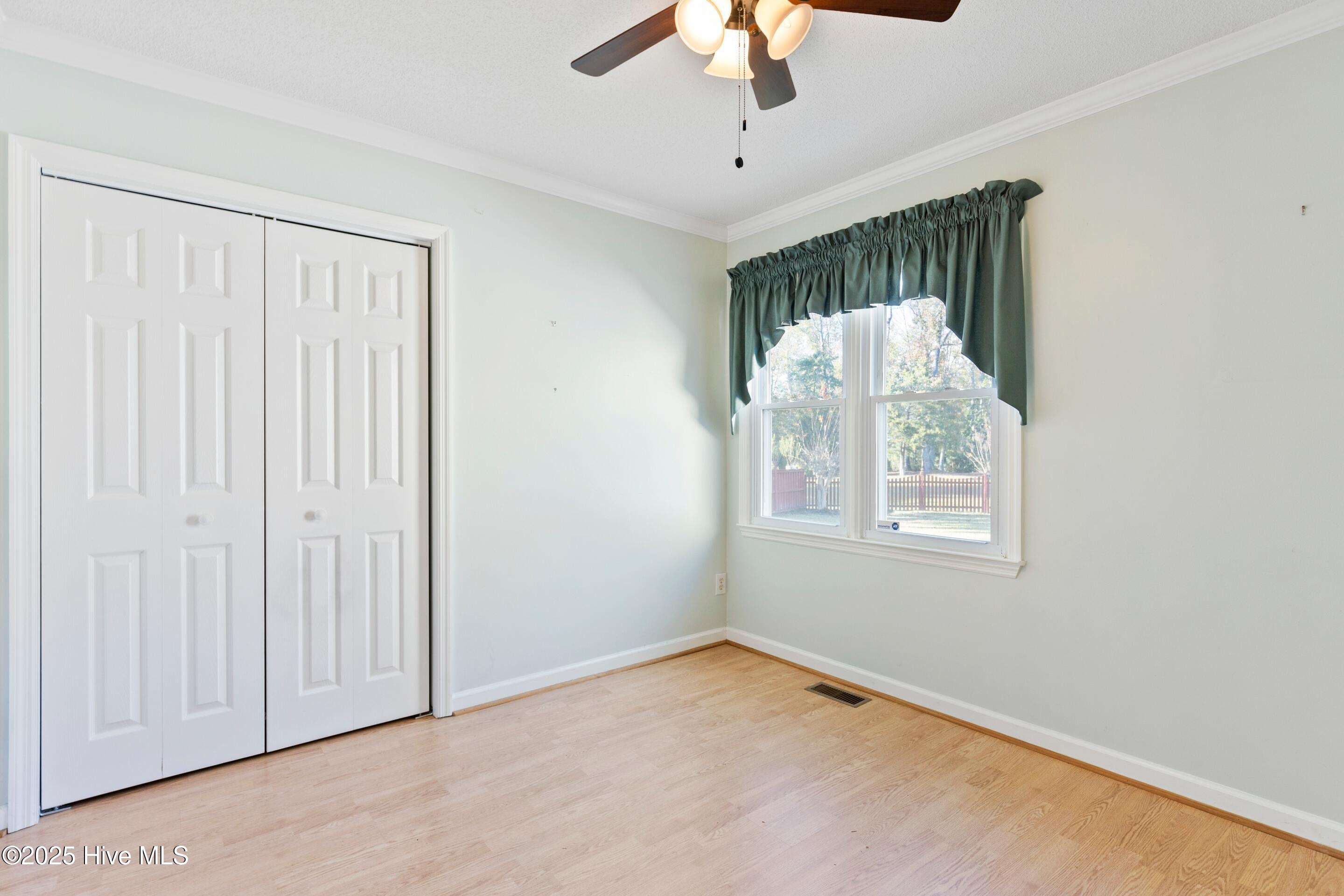 100540586 | Photo 44