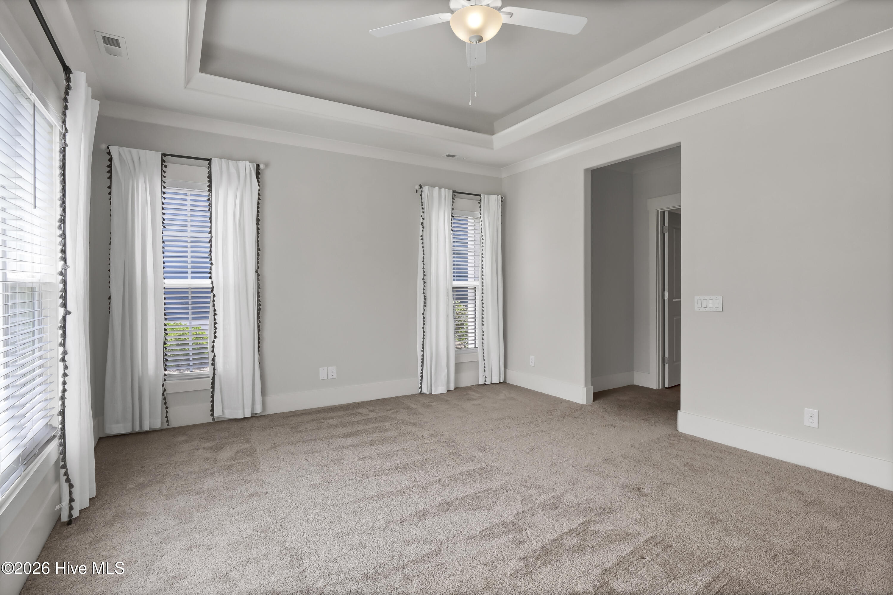 100560216 | Photo 12