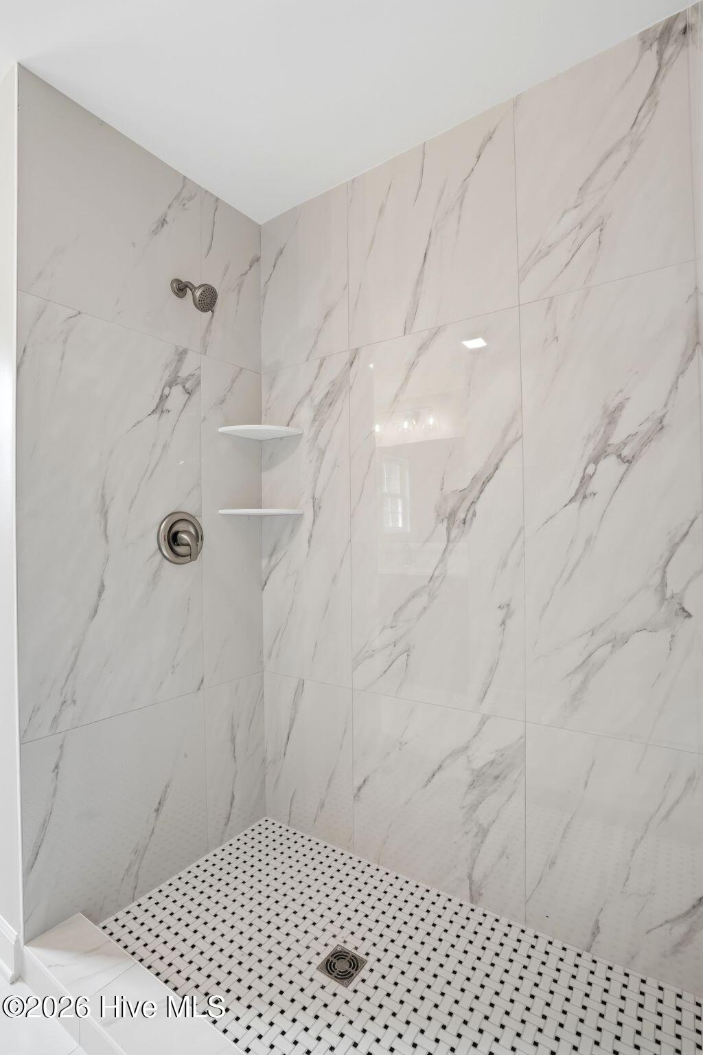 100557093 | Photo 54