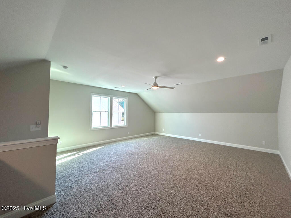 100510187 | Photo 70