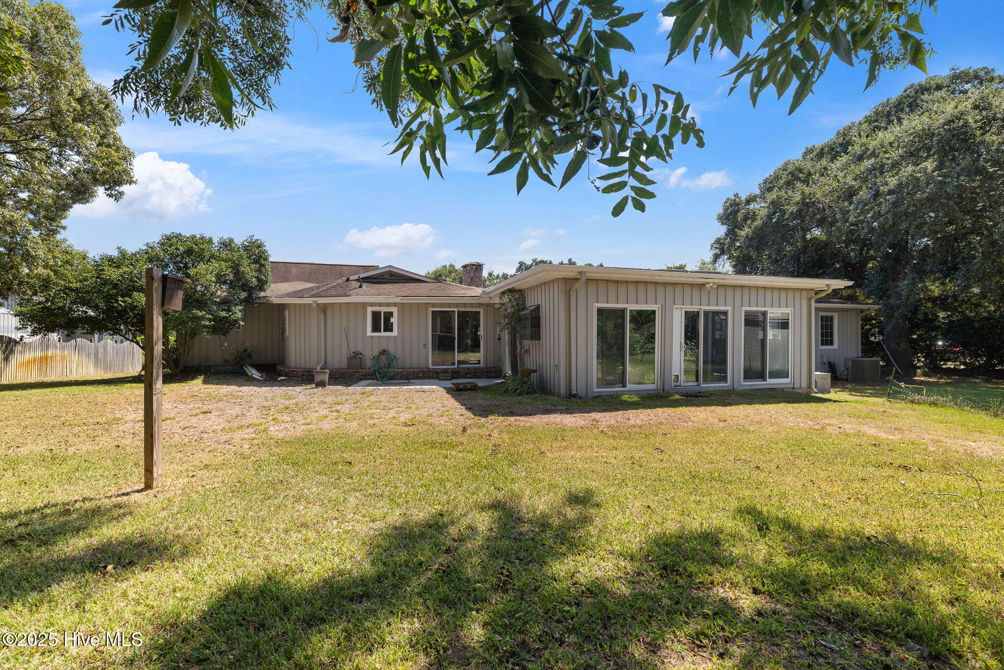 100531930 | Photo 65