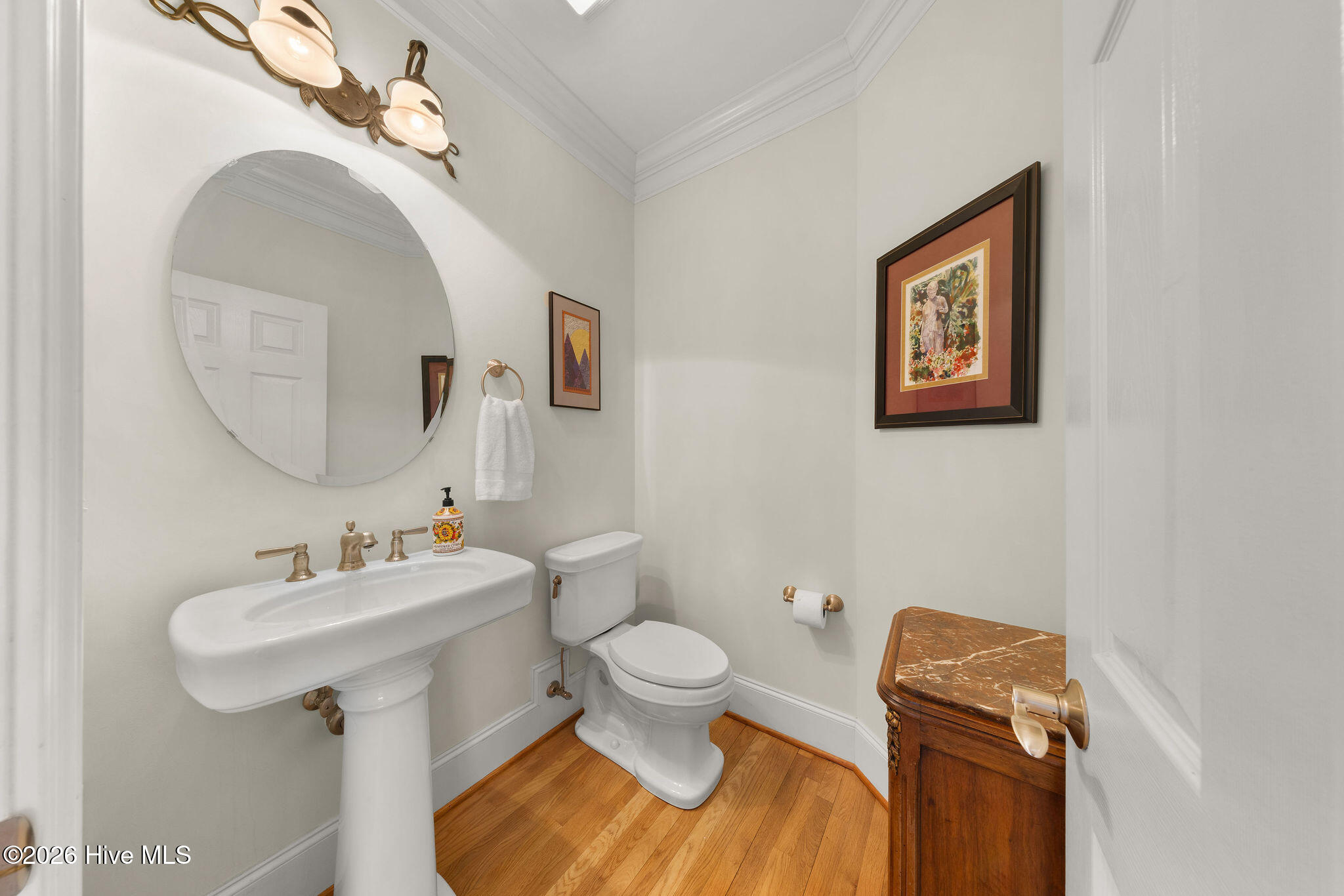 100548095 | Photo 30