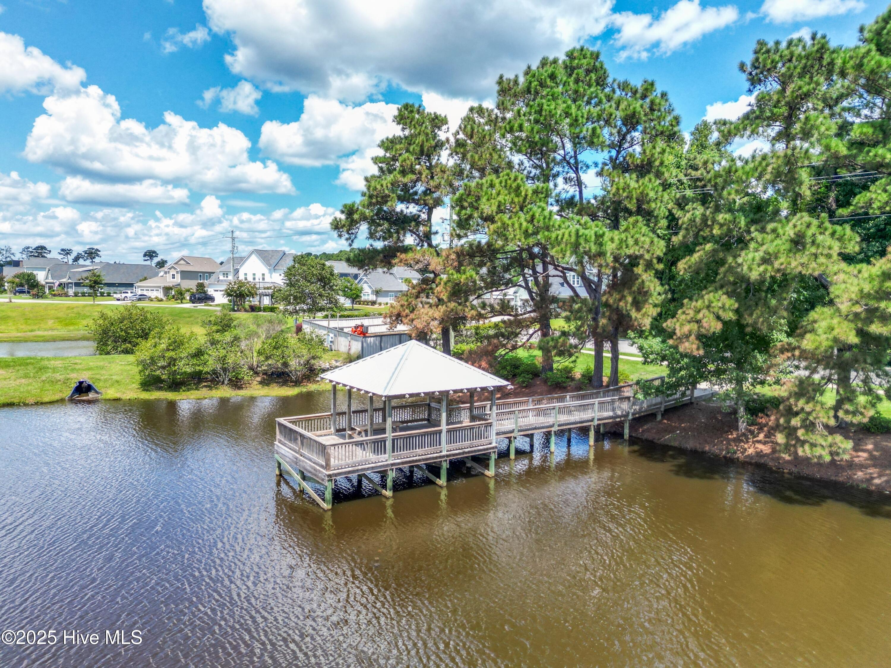 100527219 | Photo 72