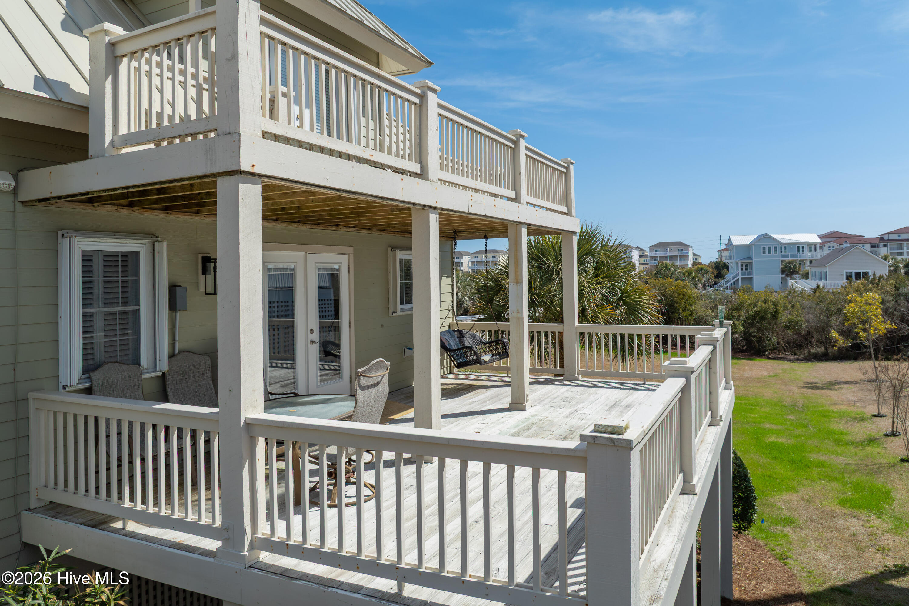 100558828 | Photo 33