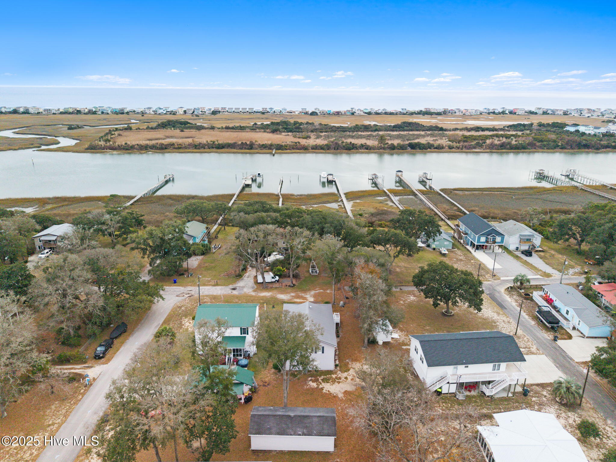 100544107 | Photo 47