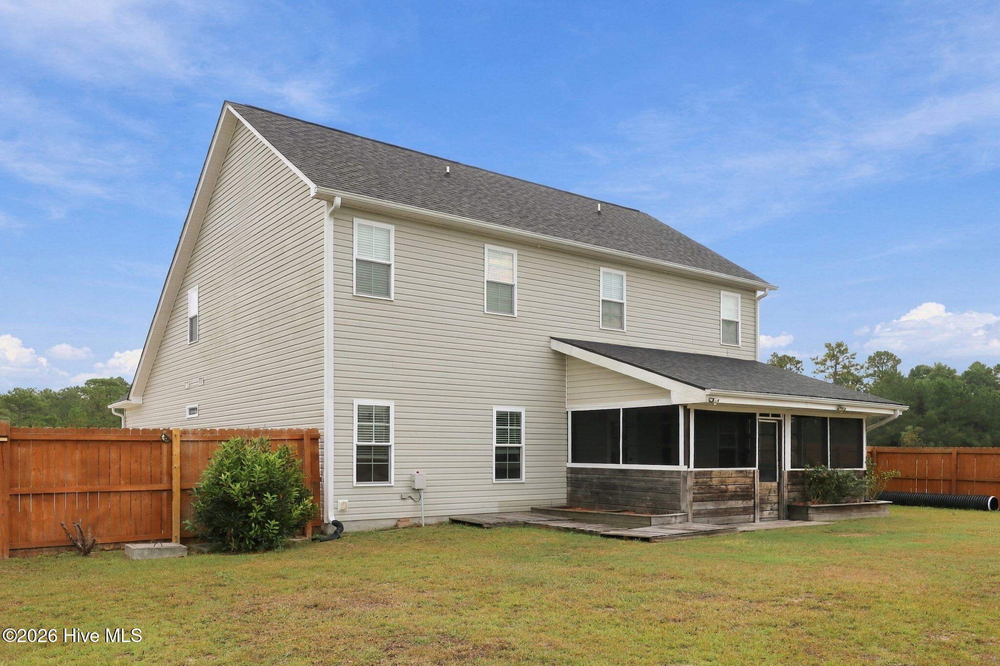 402 Kinroff Drive,Hubert