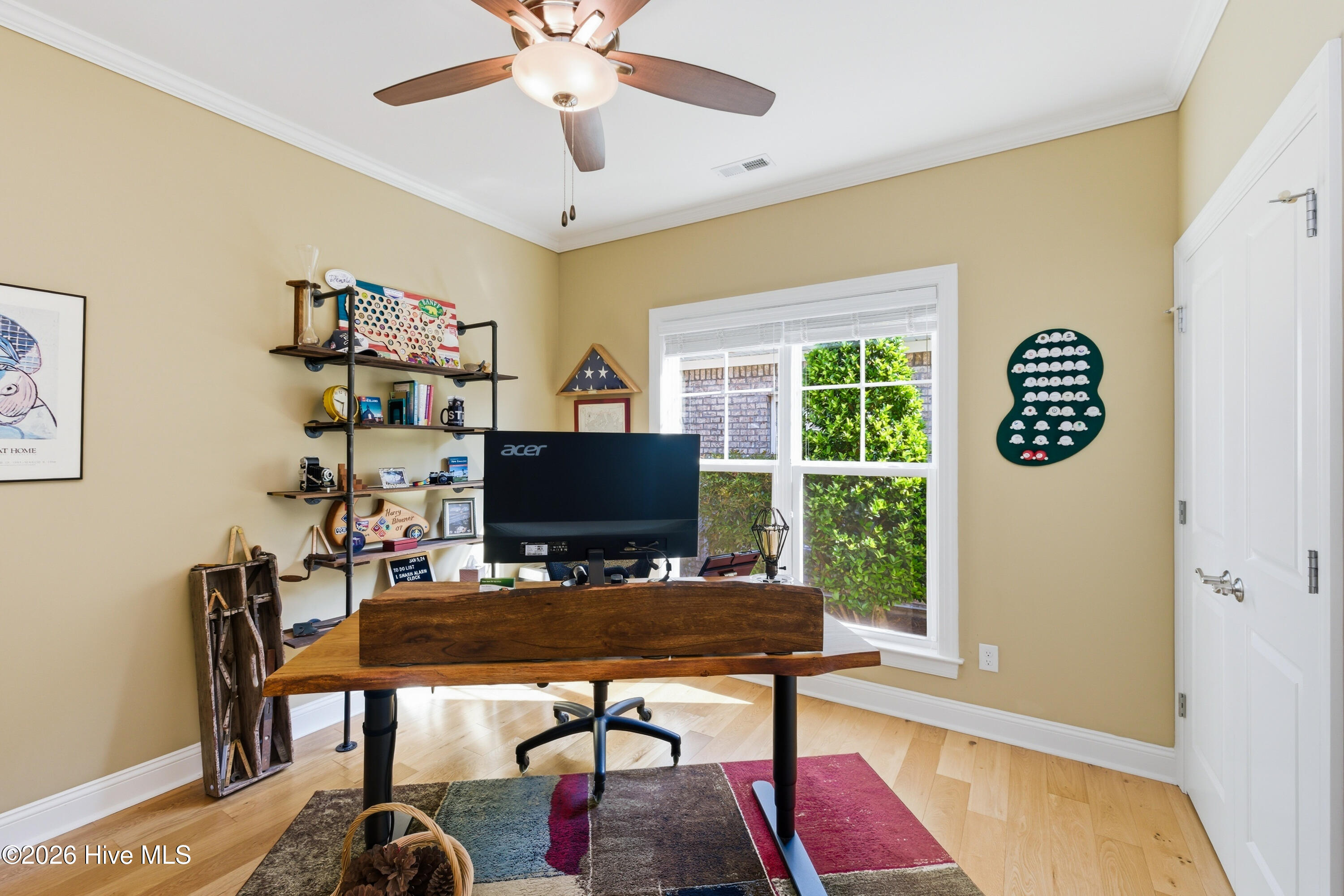 100570456 | Photo 45