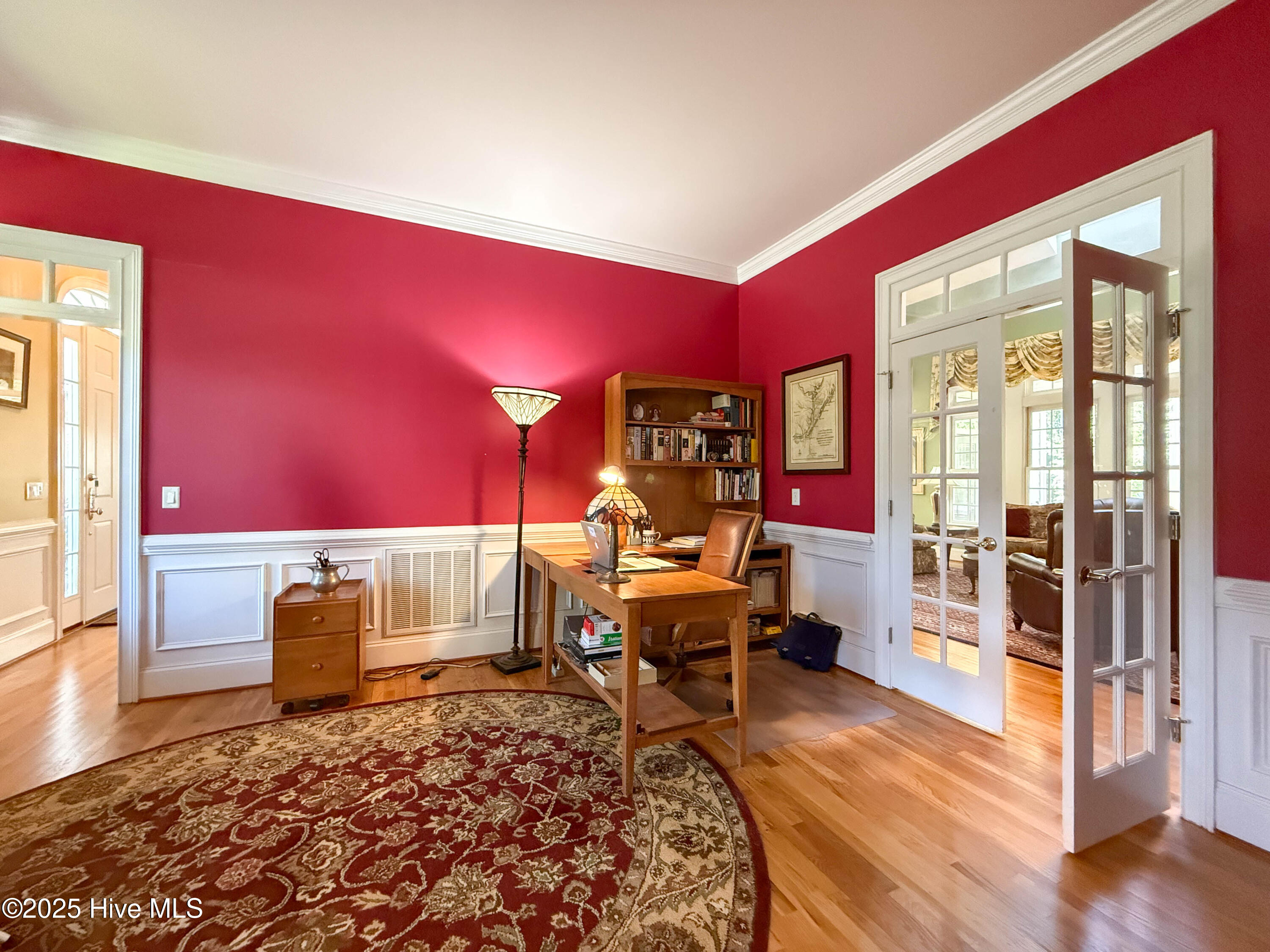 100561292 | Photo 60