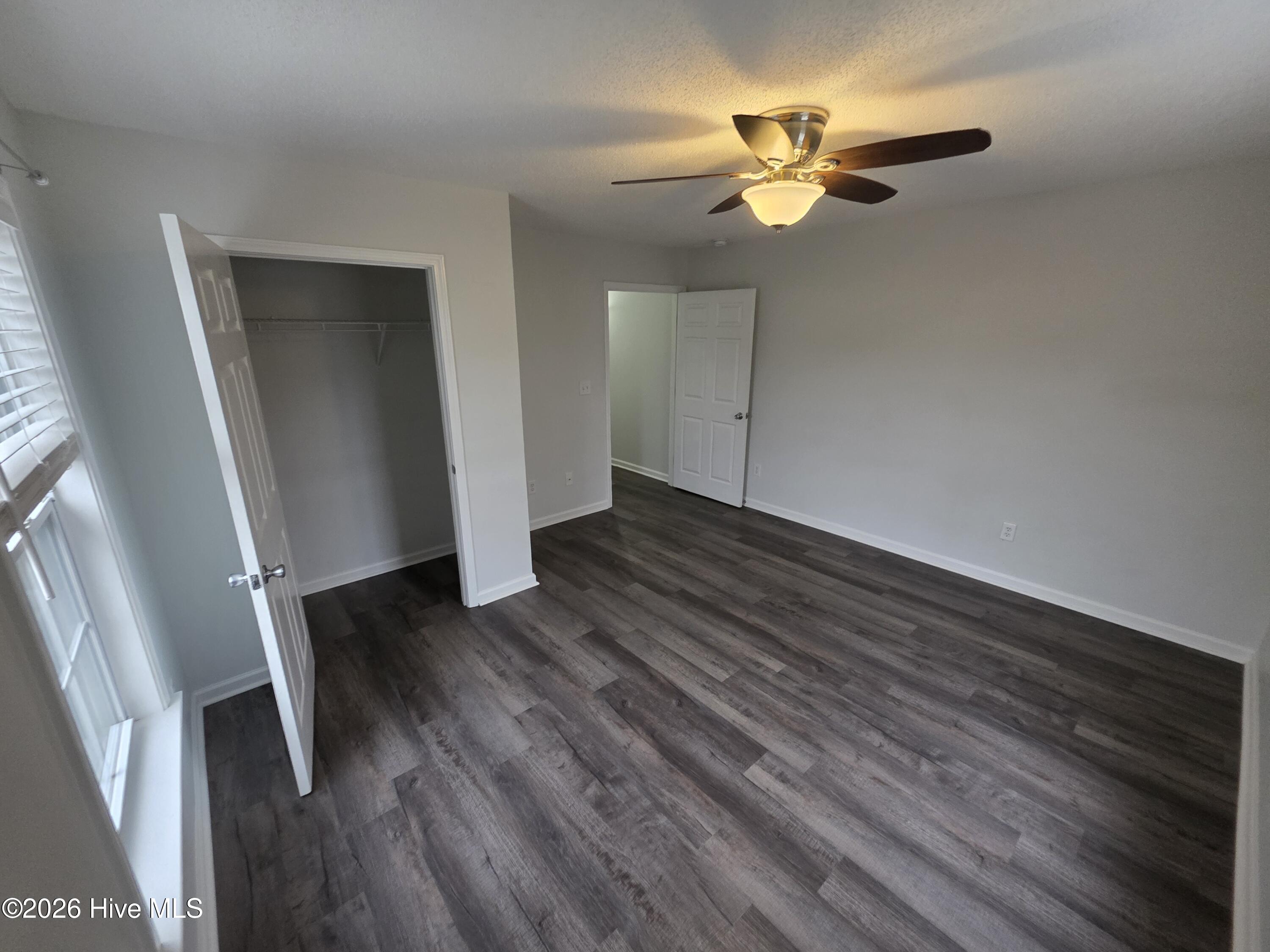 100550405 | Photo 19