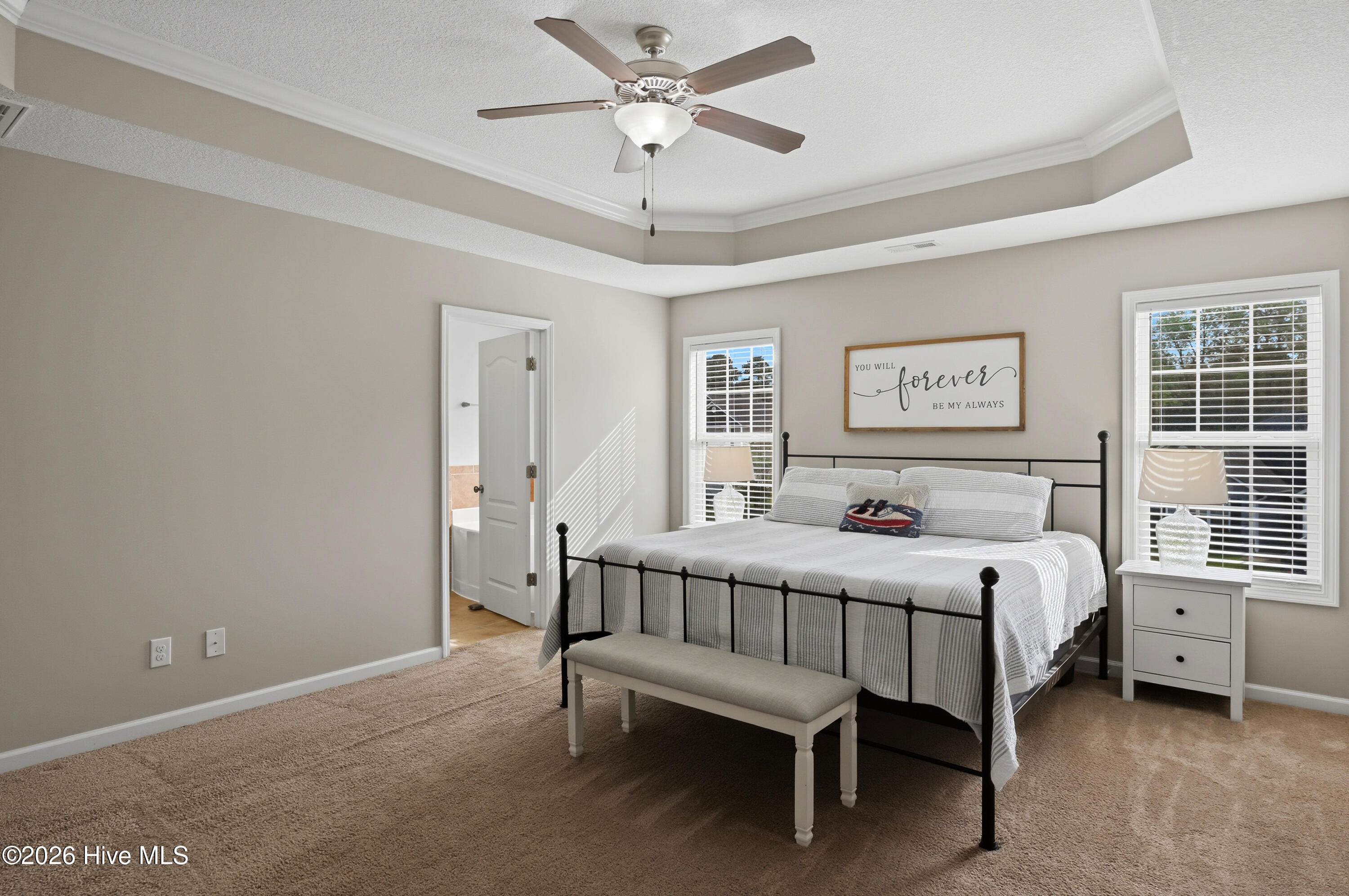 100565426 | Photo 23