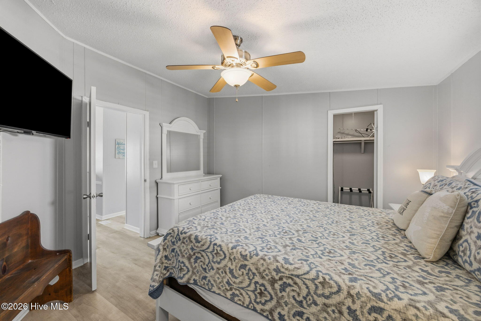 100558073 | Photo 28