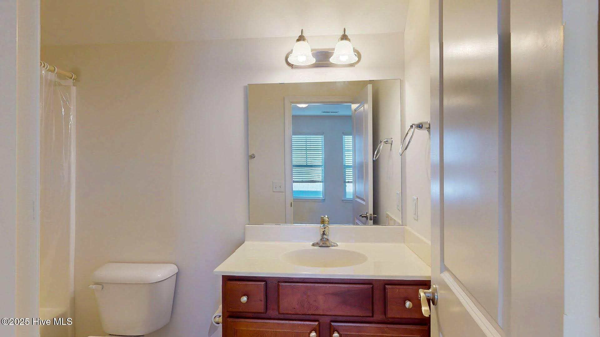 100546464 | Photo 27