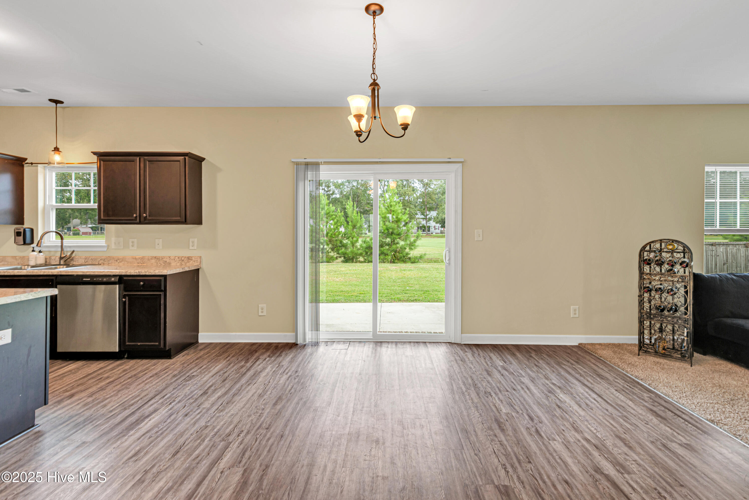 100531224 | Photo 17