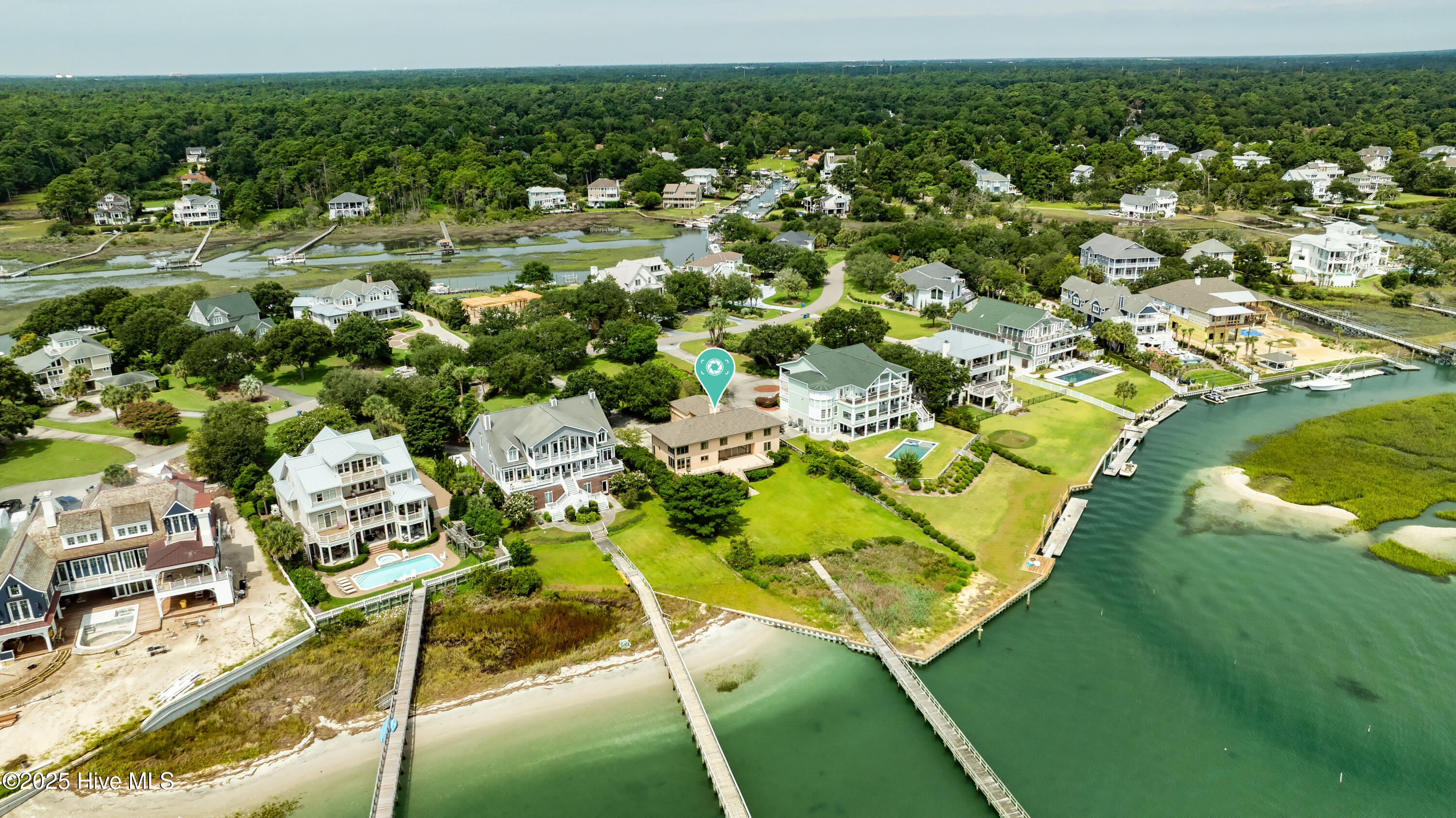 100527389 | Photo 67