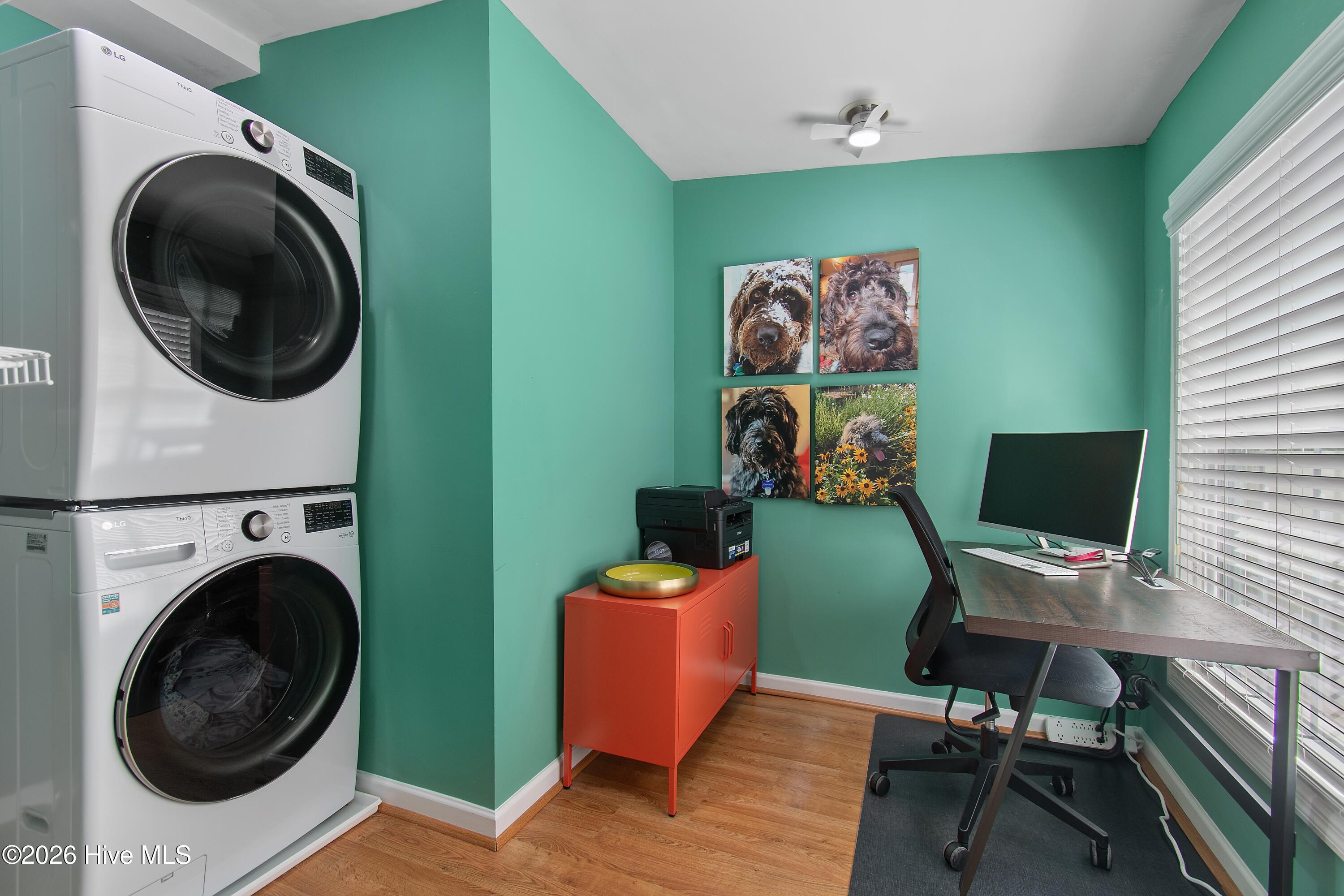 100570489 | Photo 13