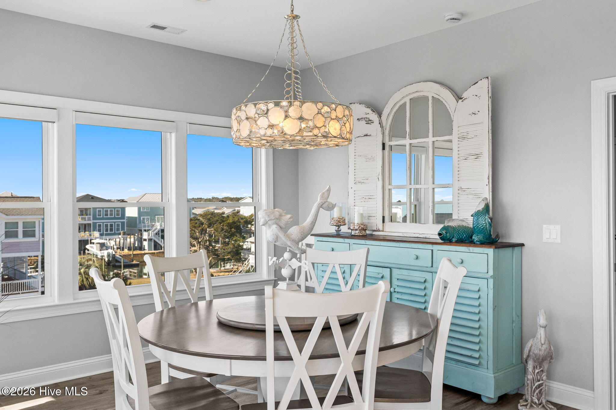 100555015 | Photo 21