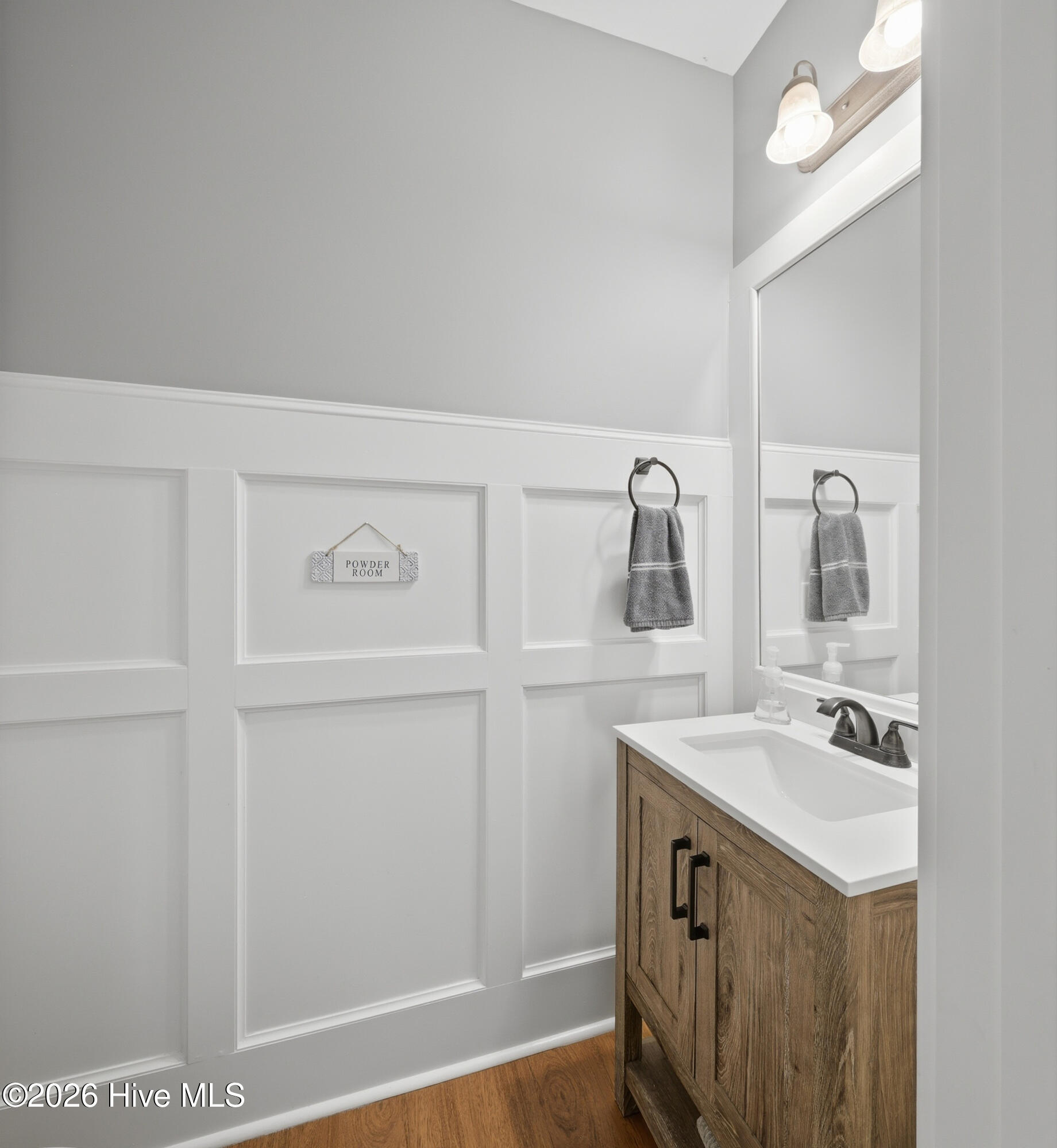 100569472 | Photo 10