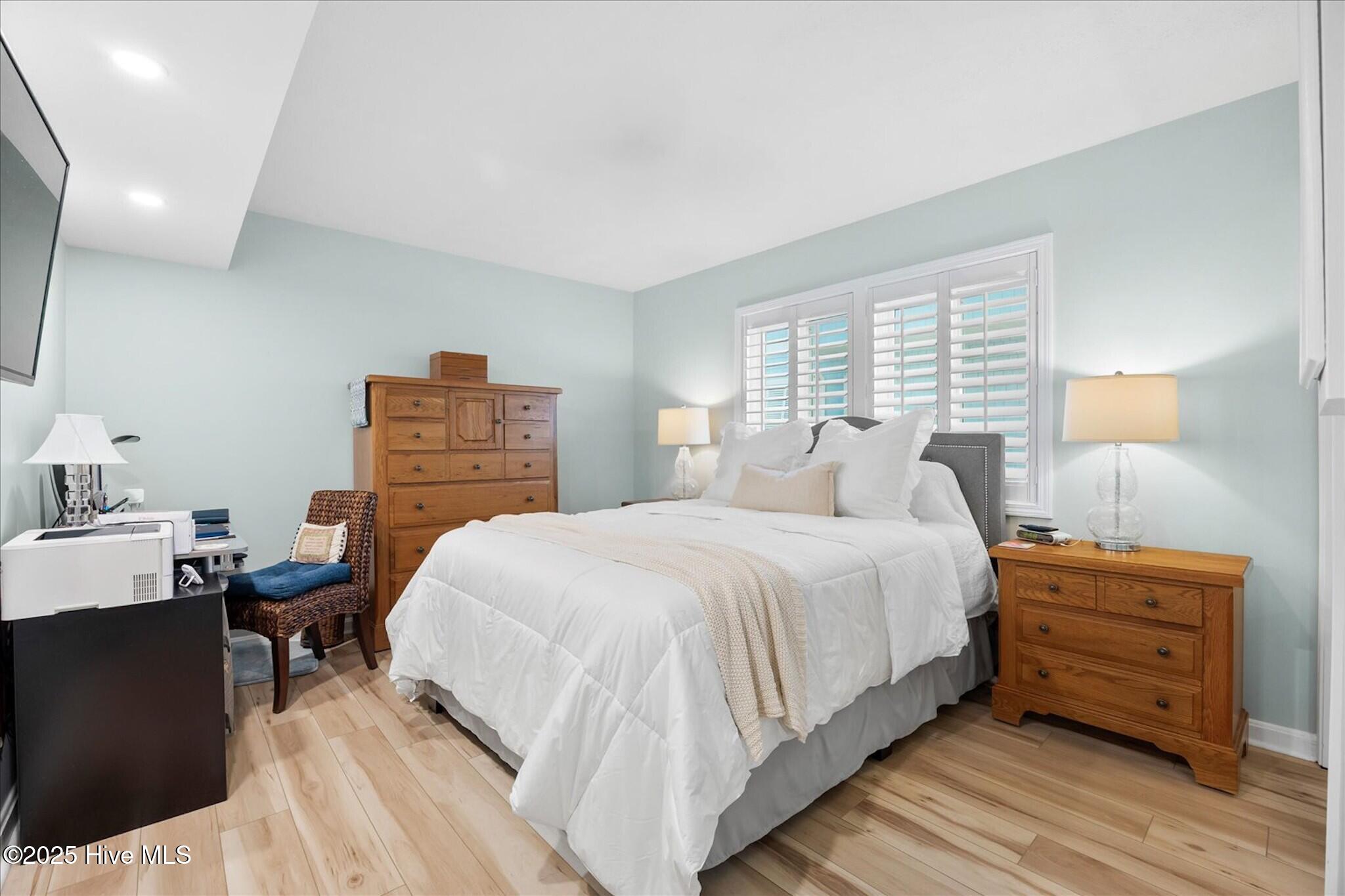 100541964 | Photo 10