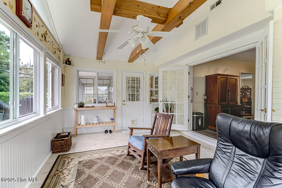 100531257 | Photo 22