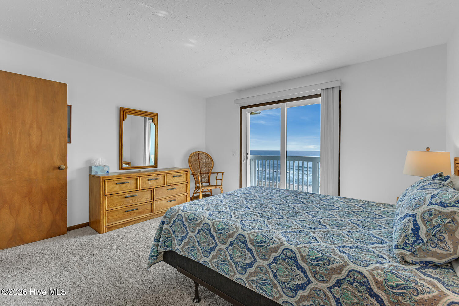 100560300 | Photo 29