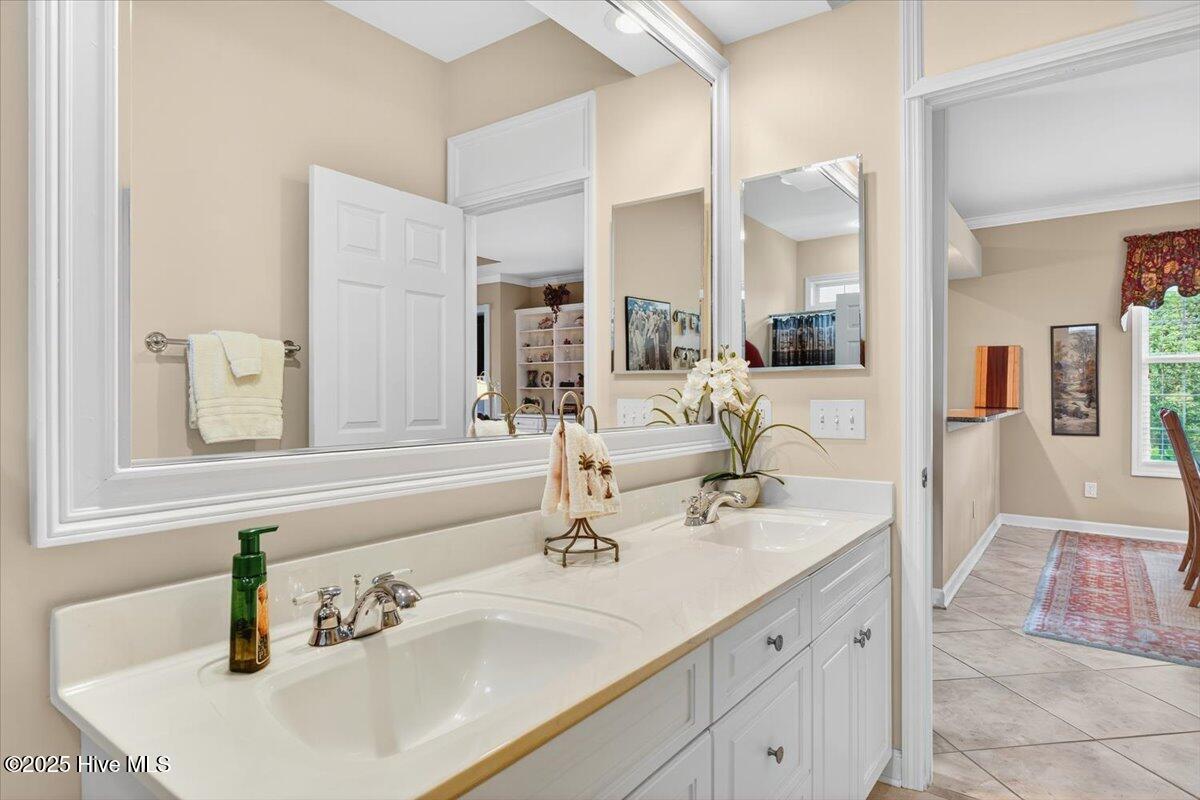 100539868 | Photo 33