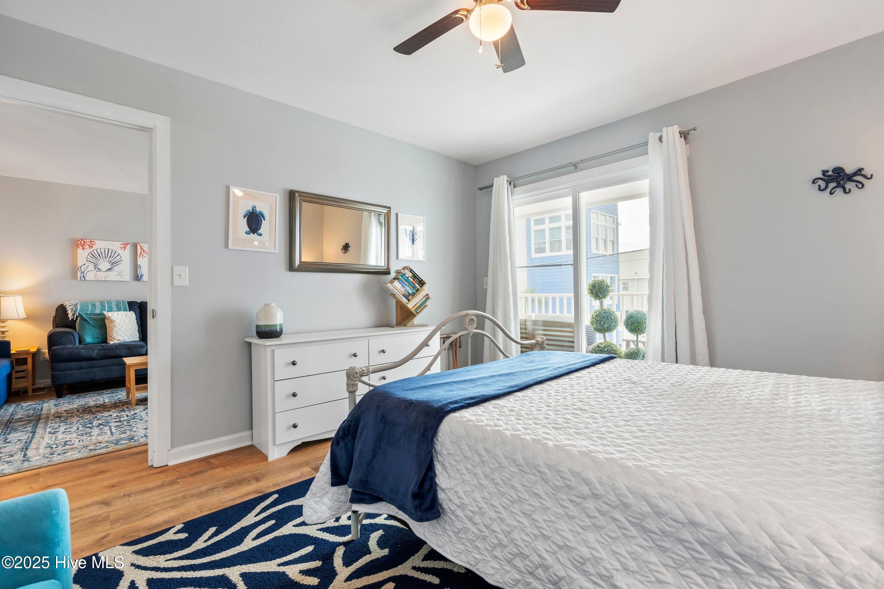 100535688 | Photo 25