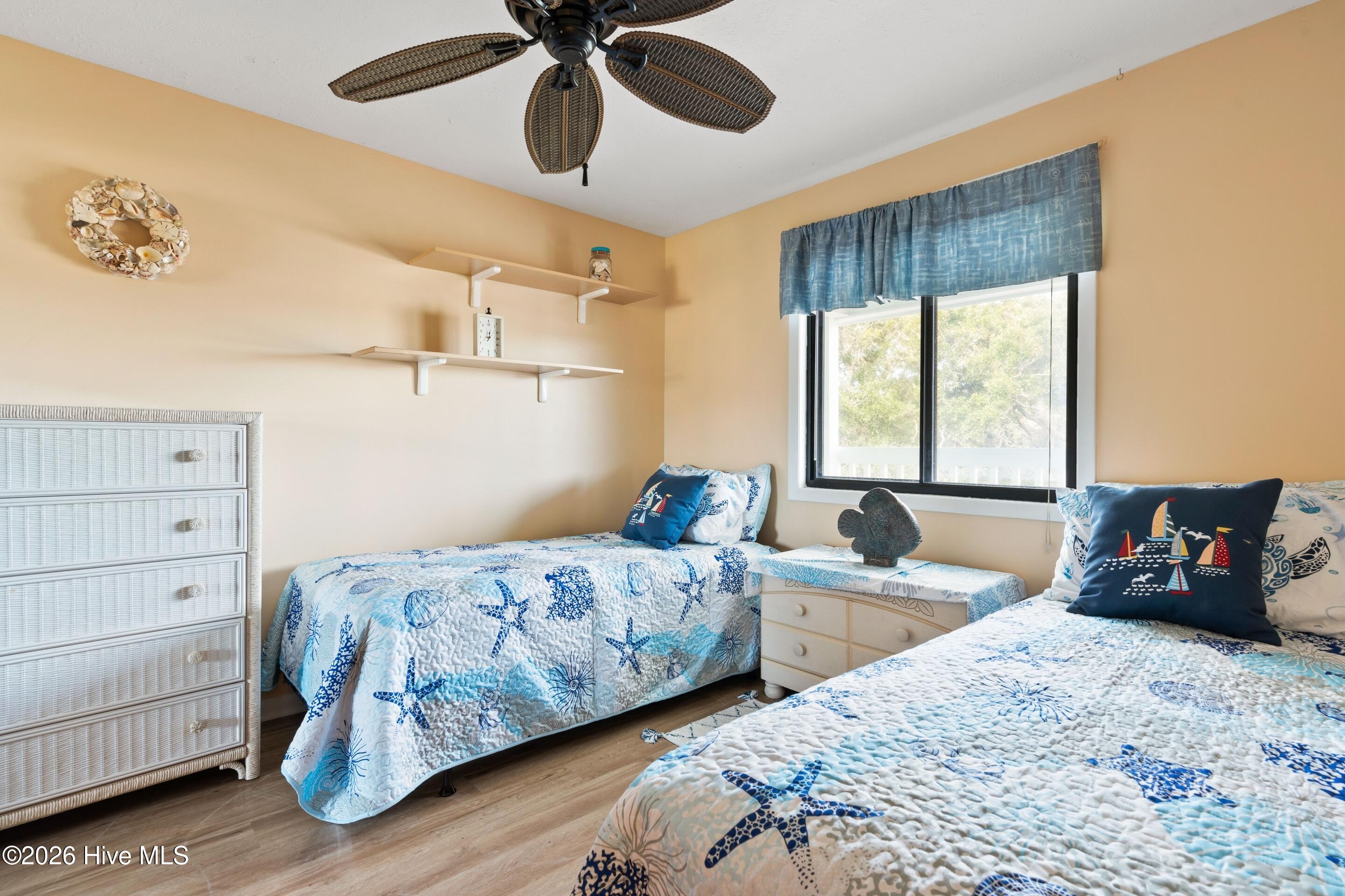 100551505 | Photo 12