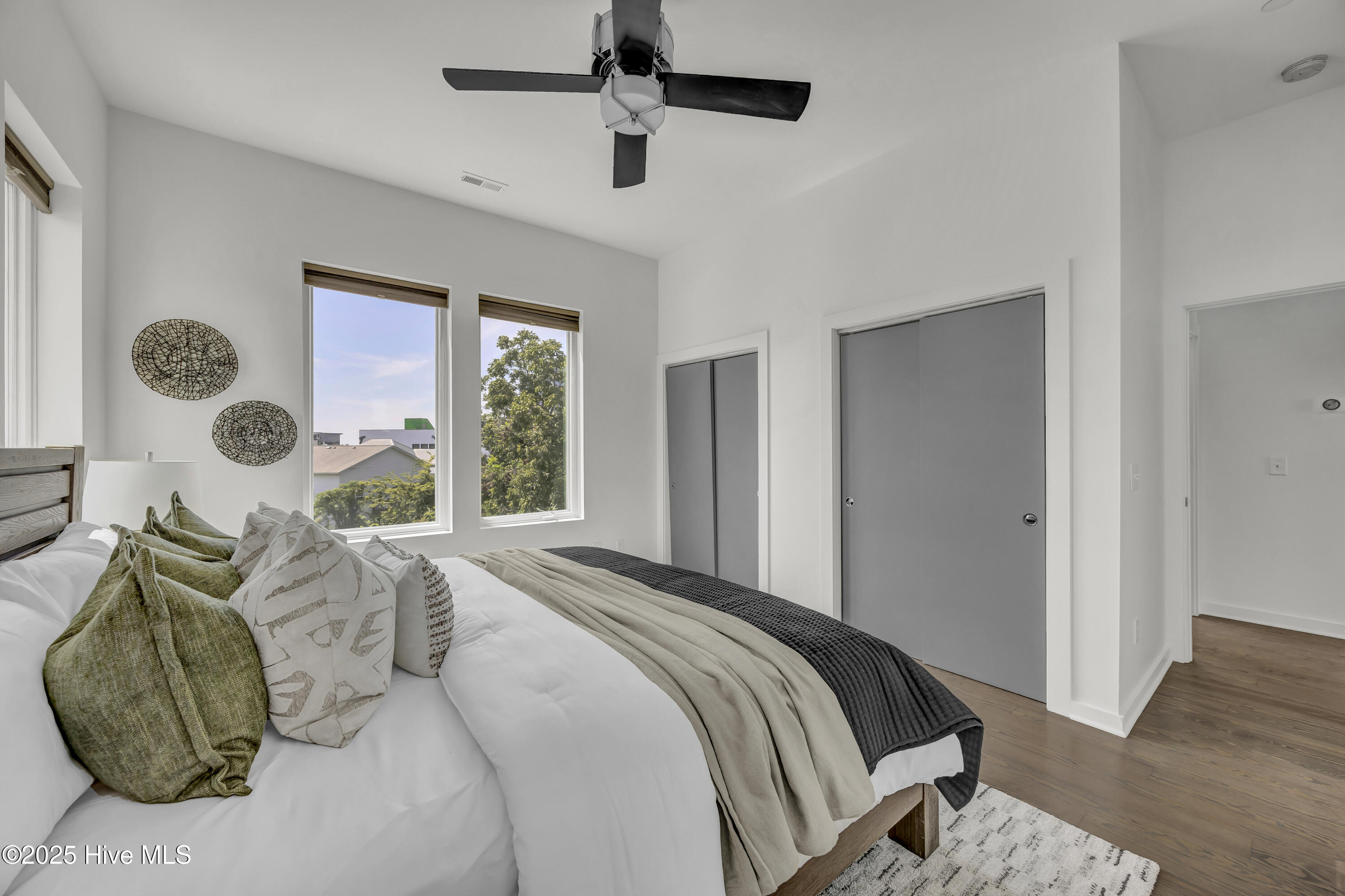 100531421 | Photo 19