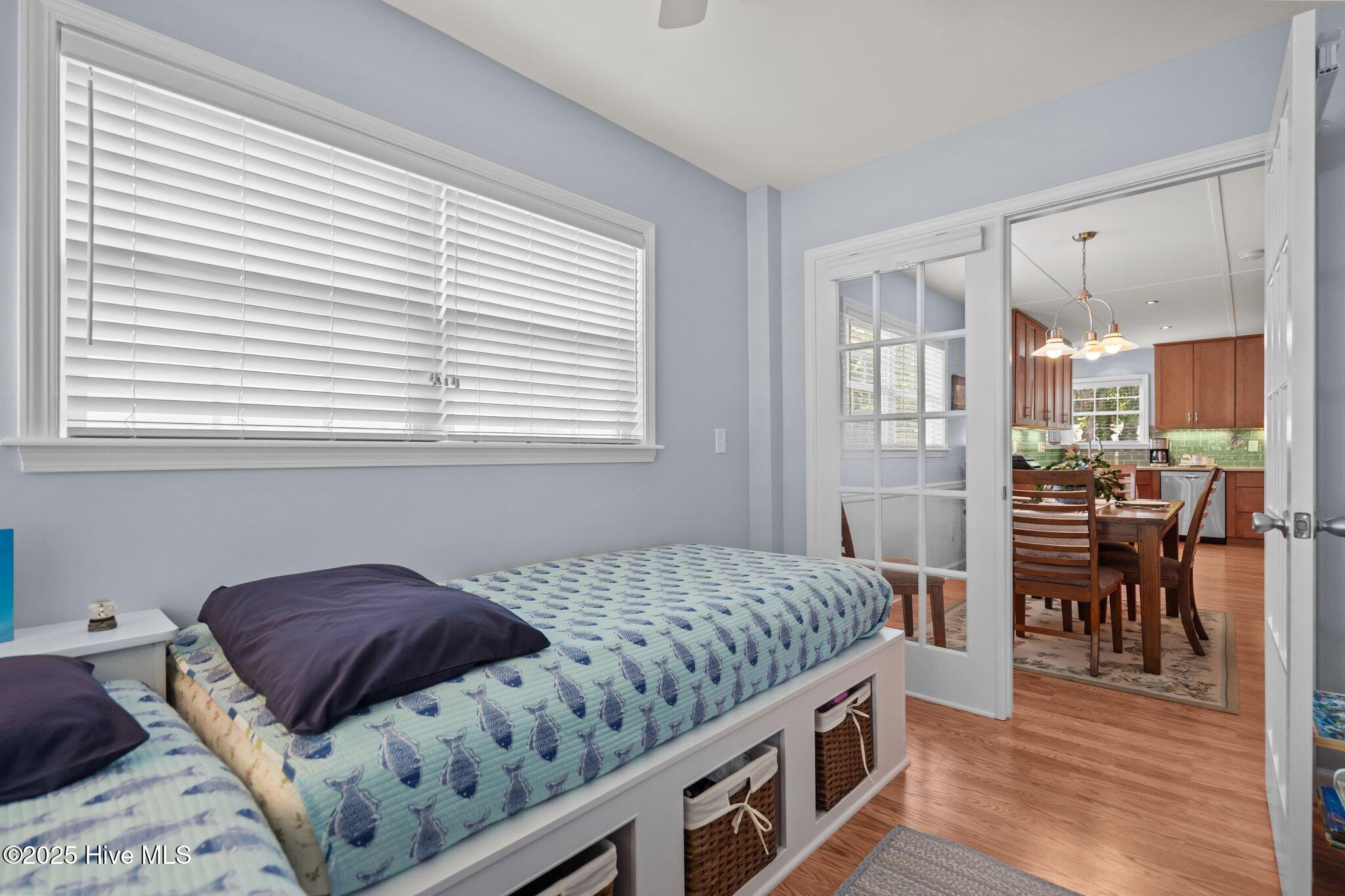 100516795 | Photo 36