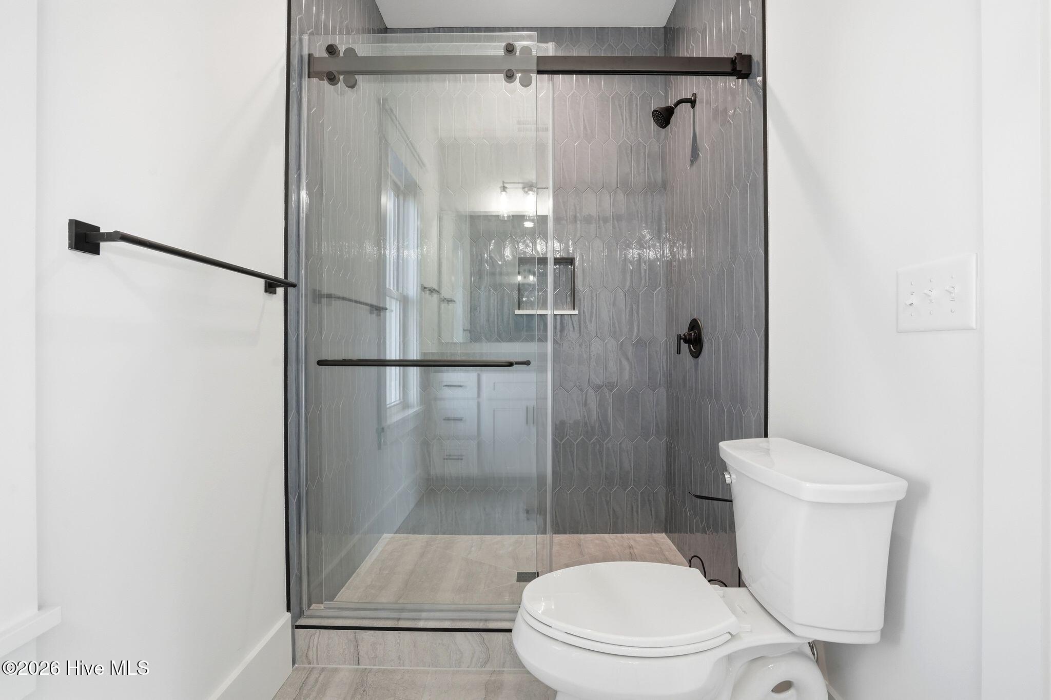 100554996 | Photo 72