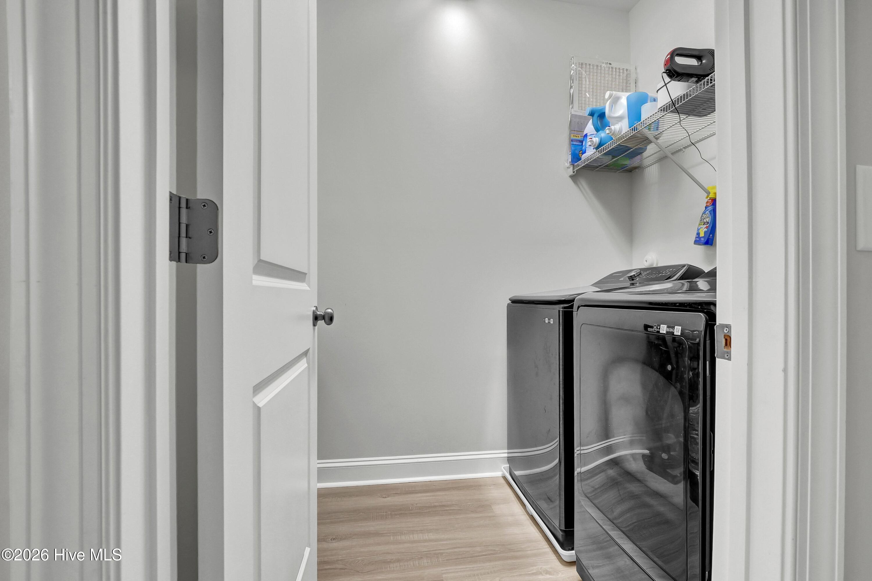 100555385 | Photo 12