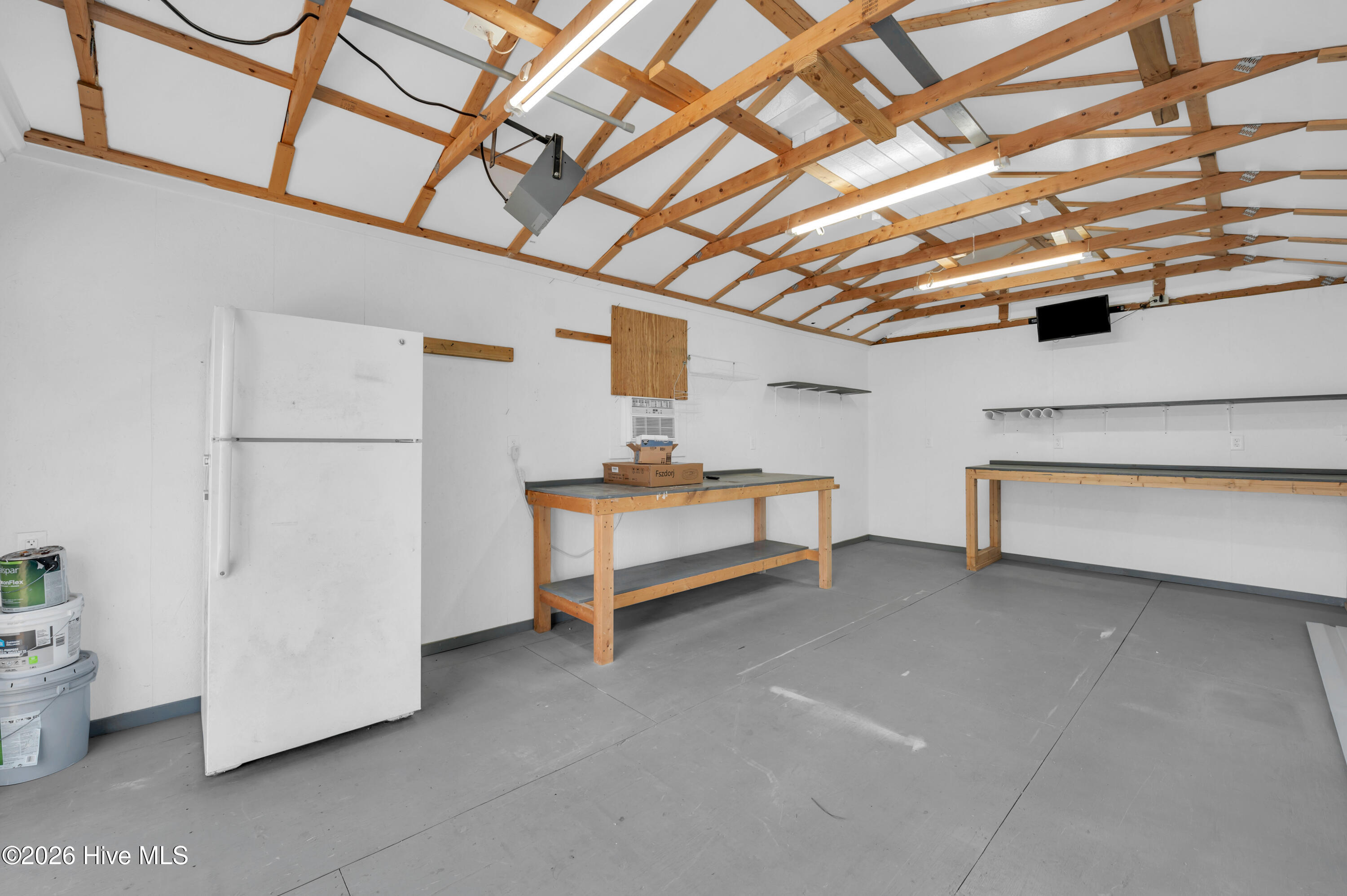 100547625 | Photo 38