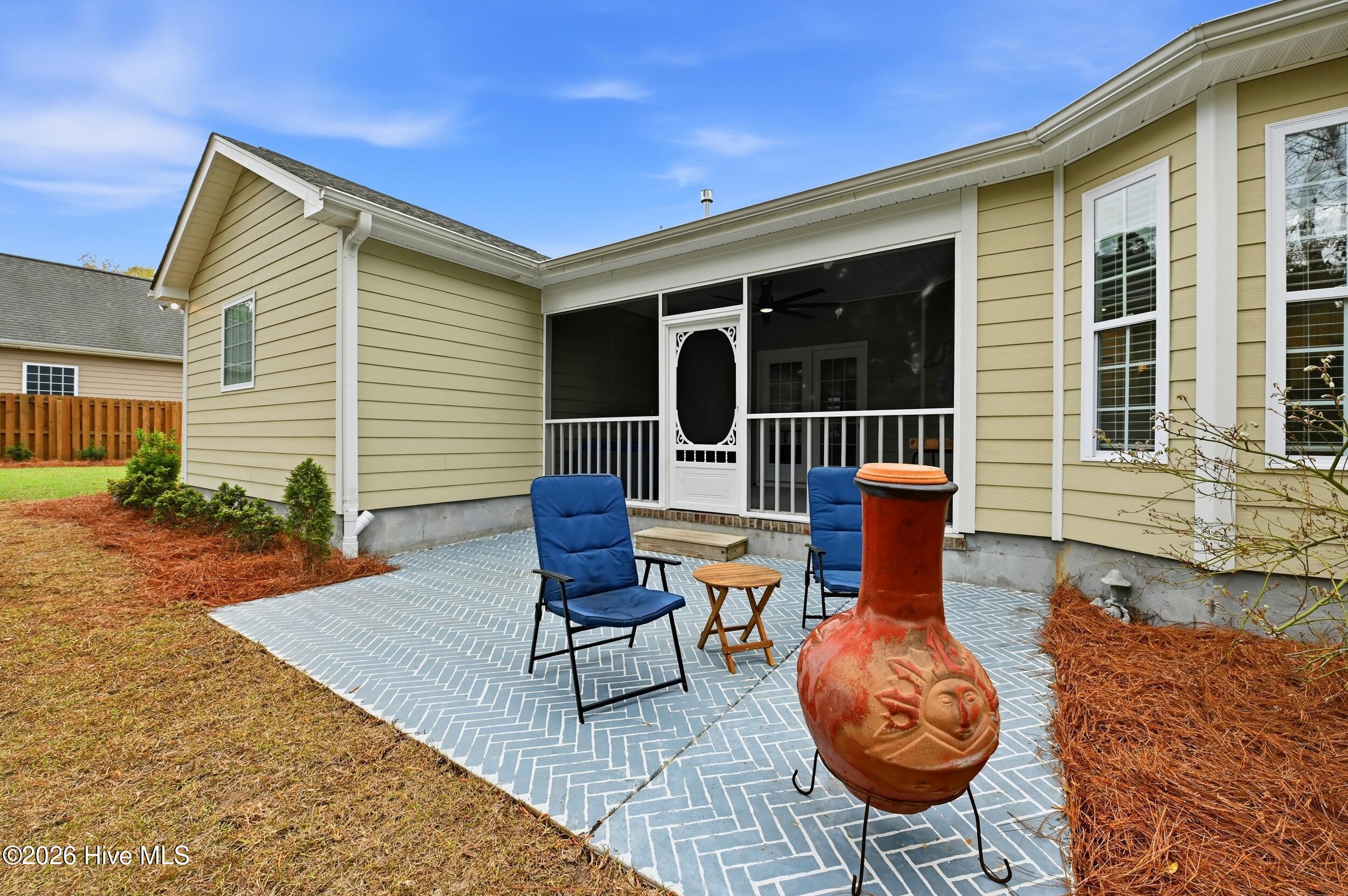 100563166 | Photo 39