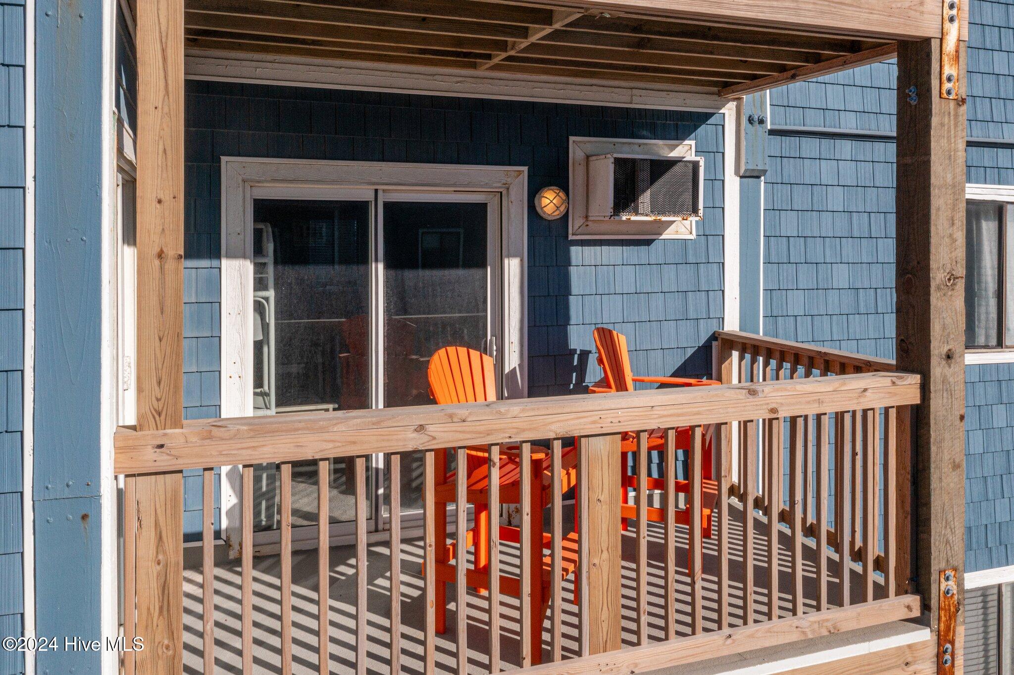 100480153 | Photo 29