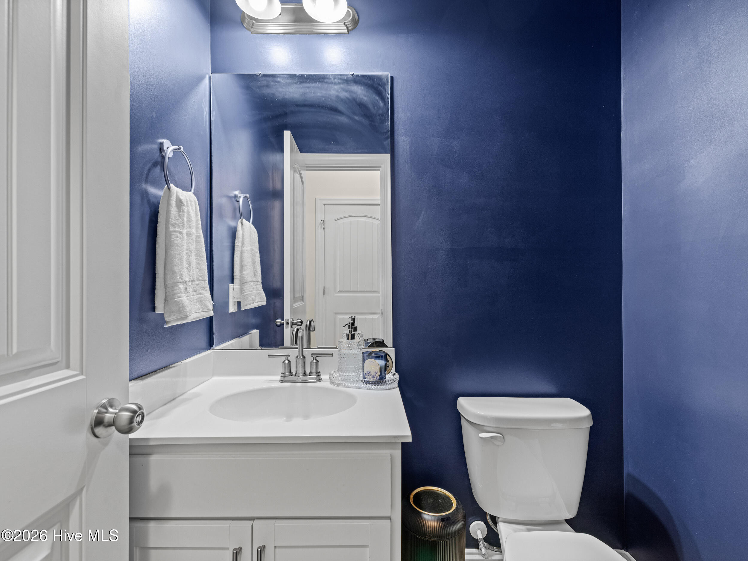 100569509 | Photo 32