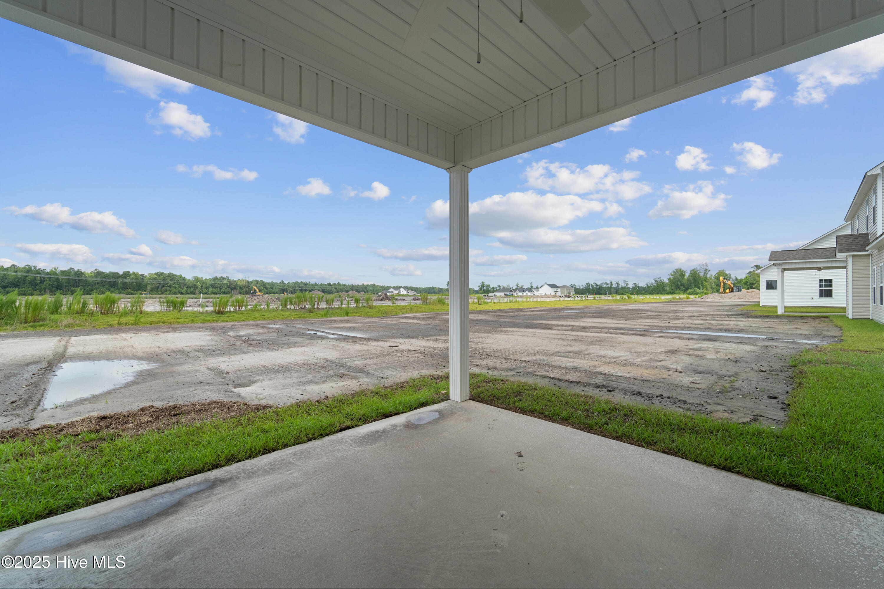 100505729 | Photo 36