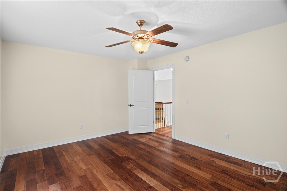 opposite side 2nd bedroom