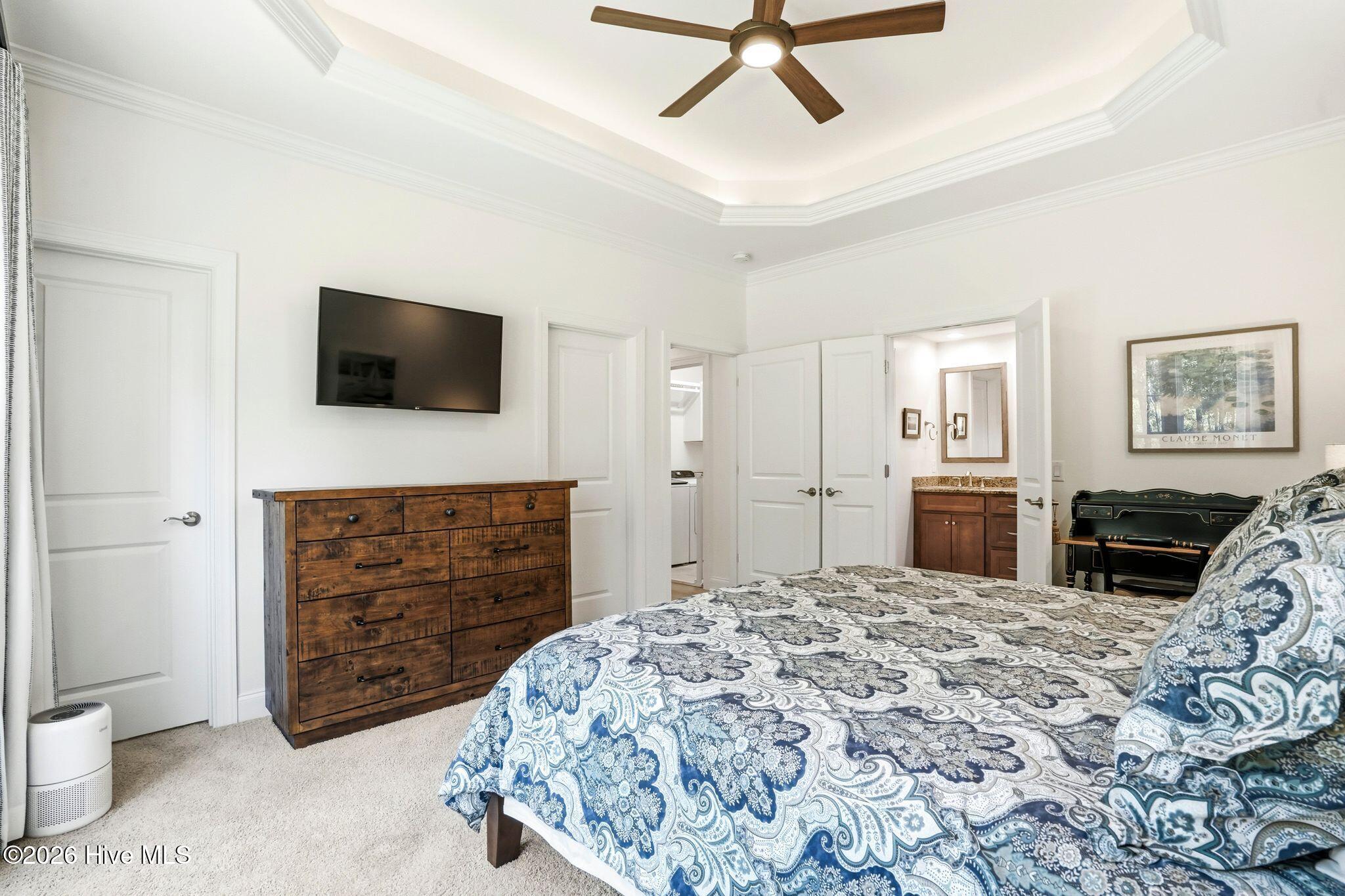 100569004 | Photo 32