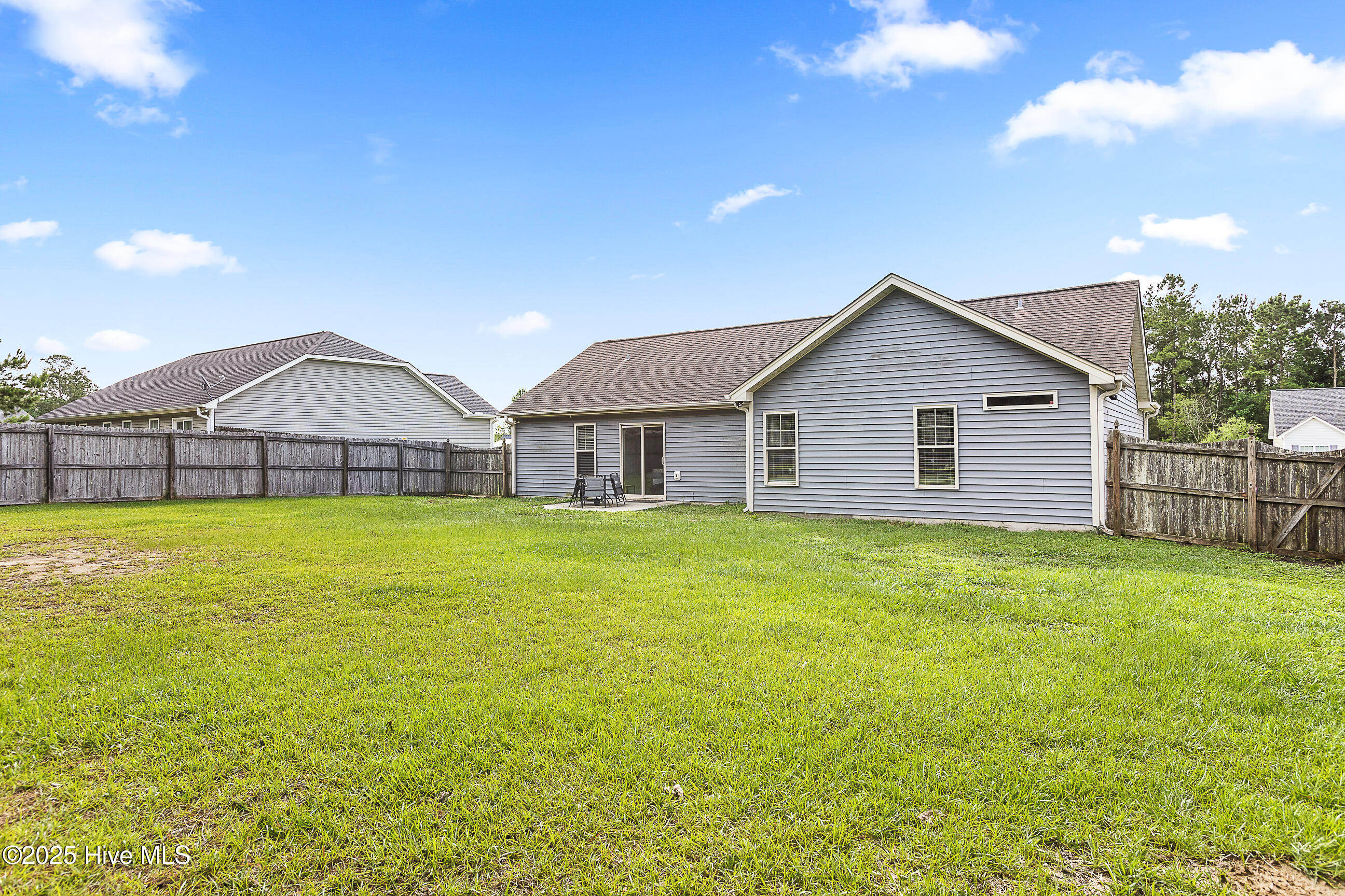 100567808 | Photo 22