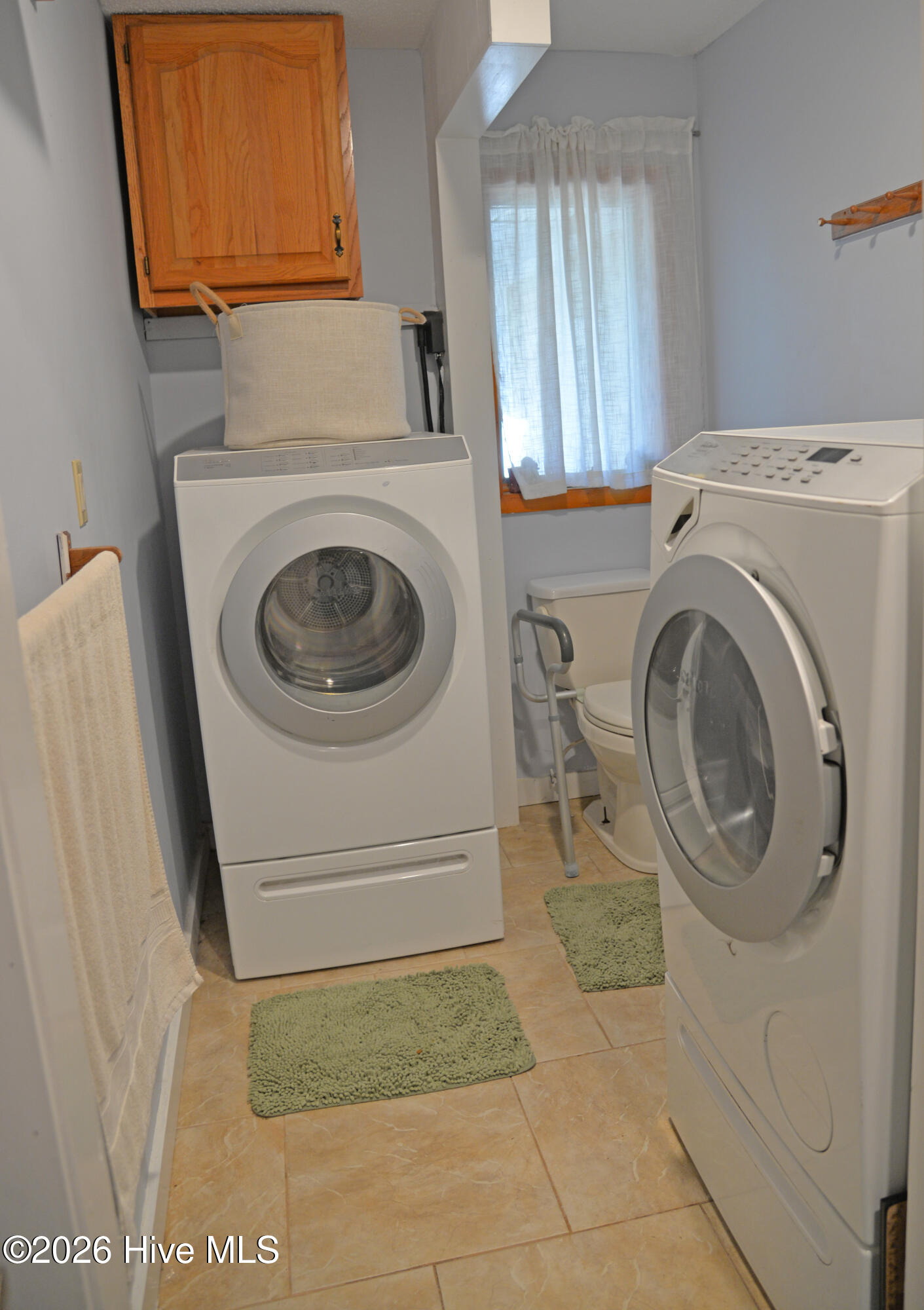 100564925 | Photo 29