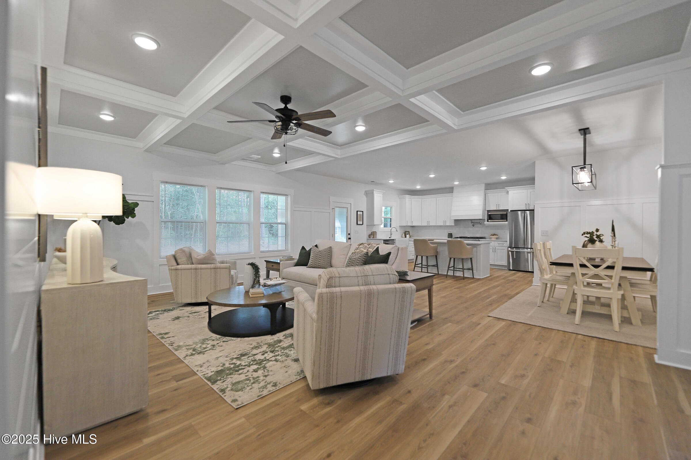 82NE open Living Areas