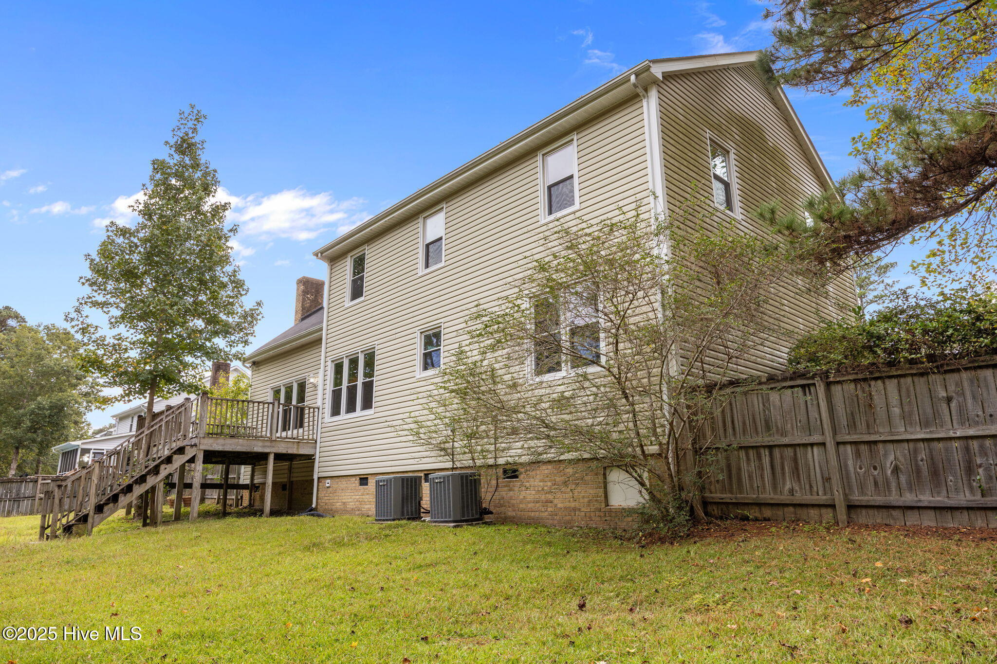 100534053 | Photo 49